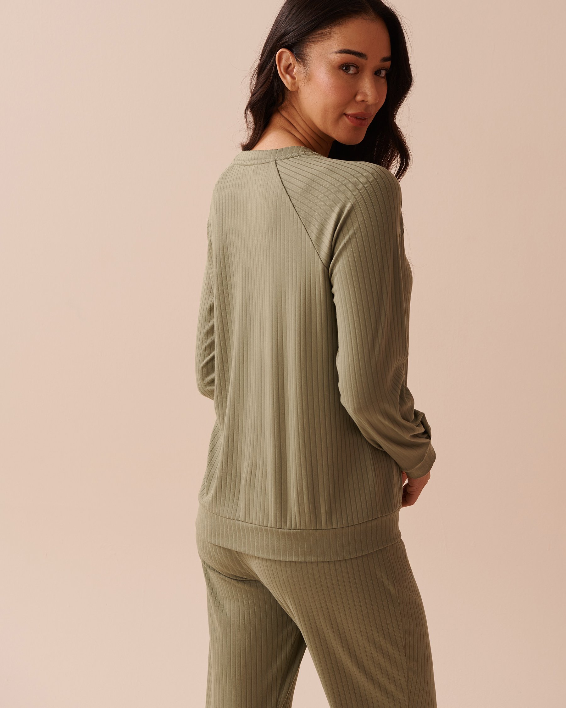LA VIE EN ROSE Chandail manches longues en jersey côtelé Vert olive 40100591 - Voir2