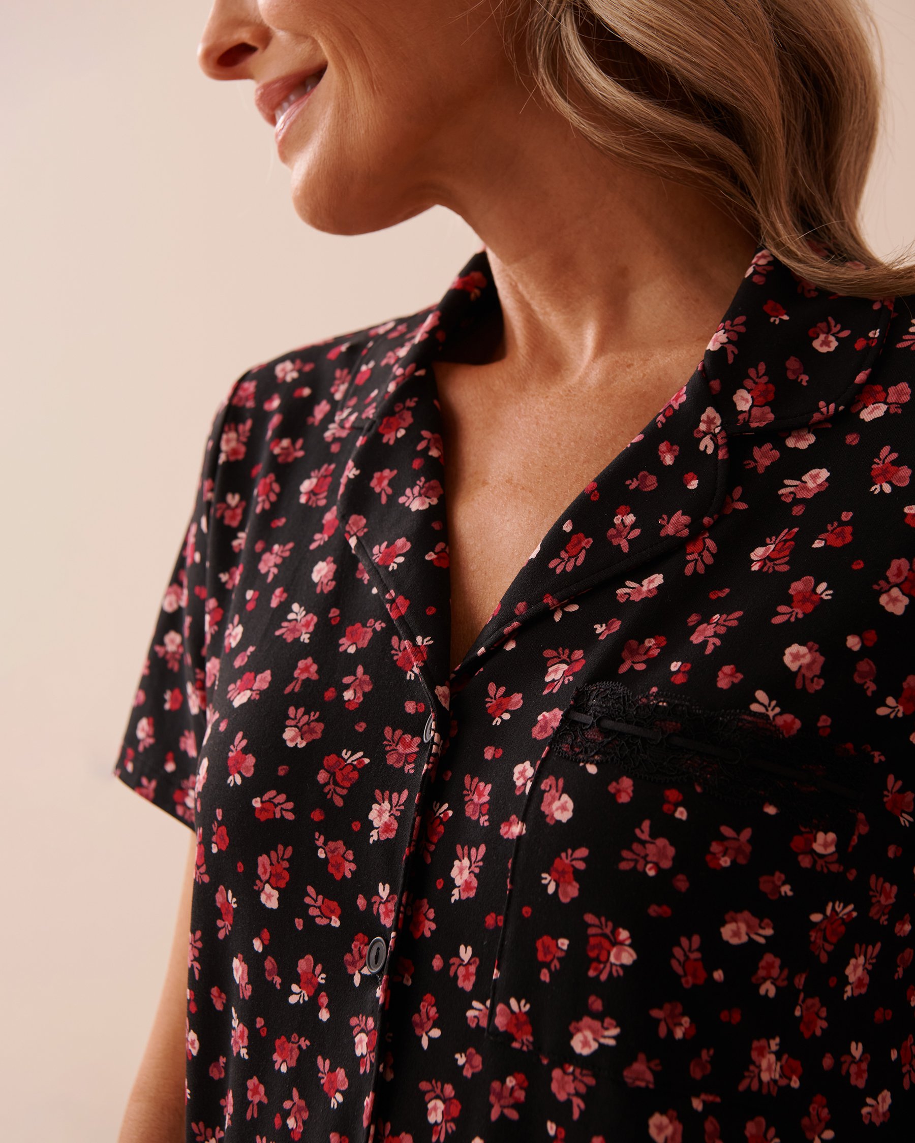 LA VIE EN ROSE Ditsy Rose Super Soft Button-down Shirt Ditsy Rose 40100595 - View3