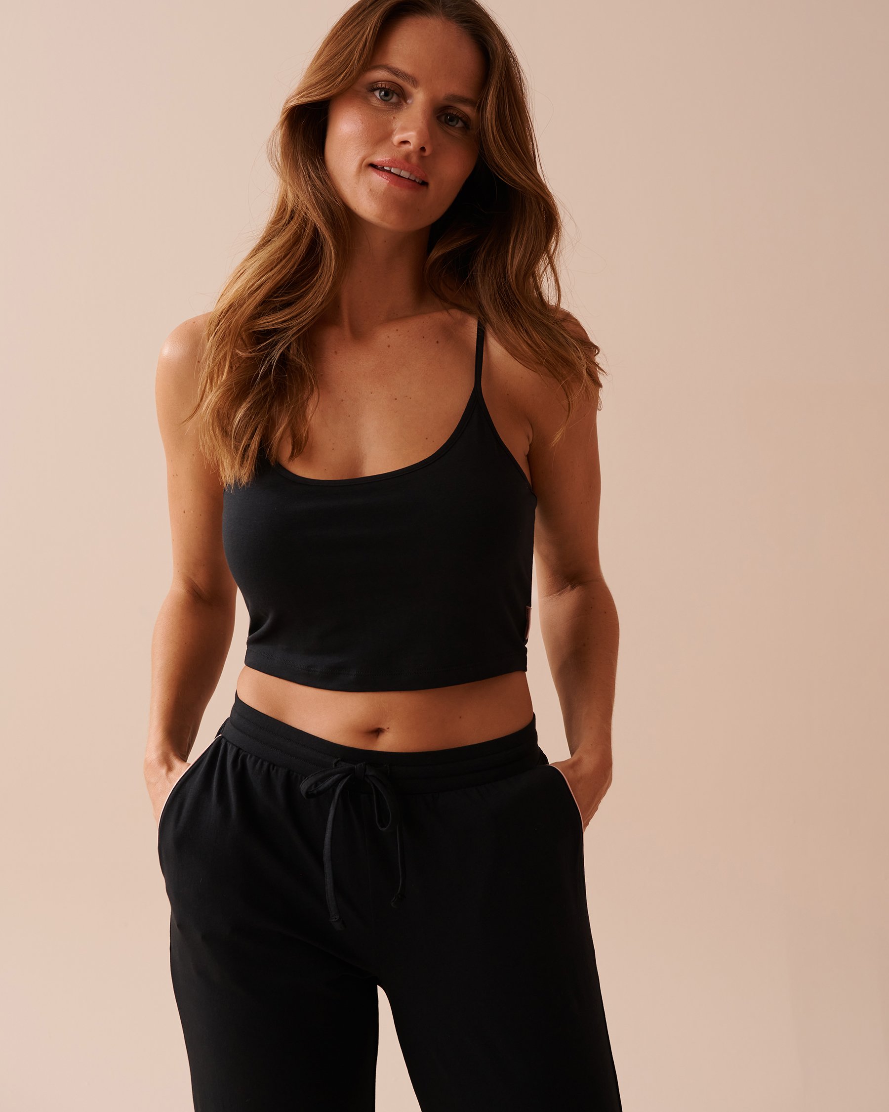 LA VIE EN ROSE Camisole courte en coton Noir 40100598 - Voir1