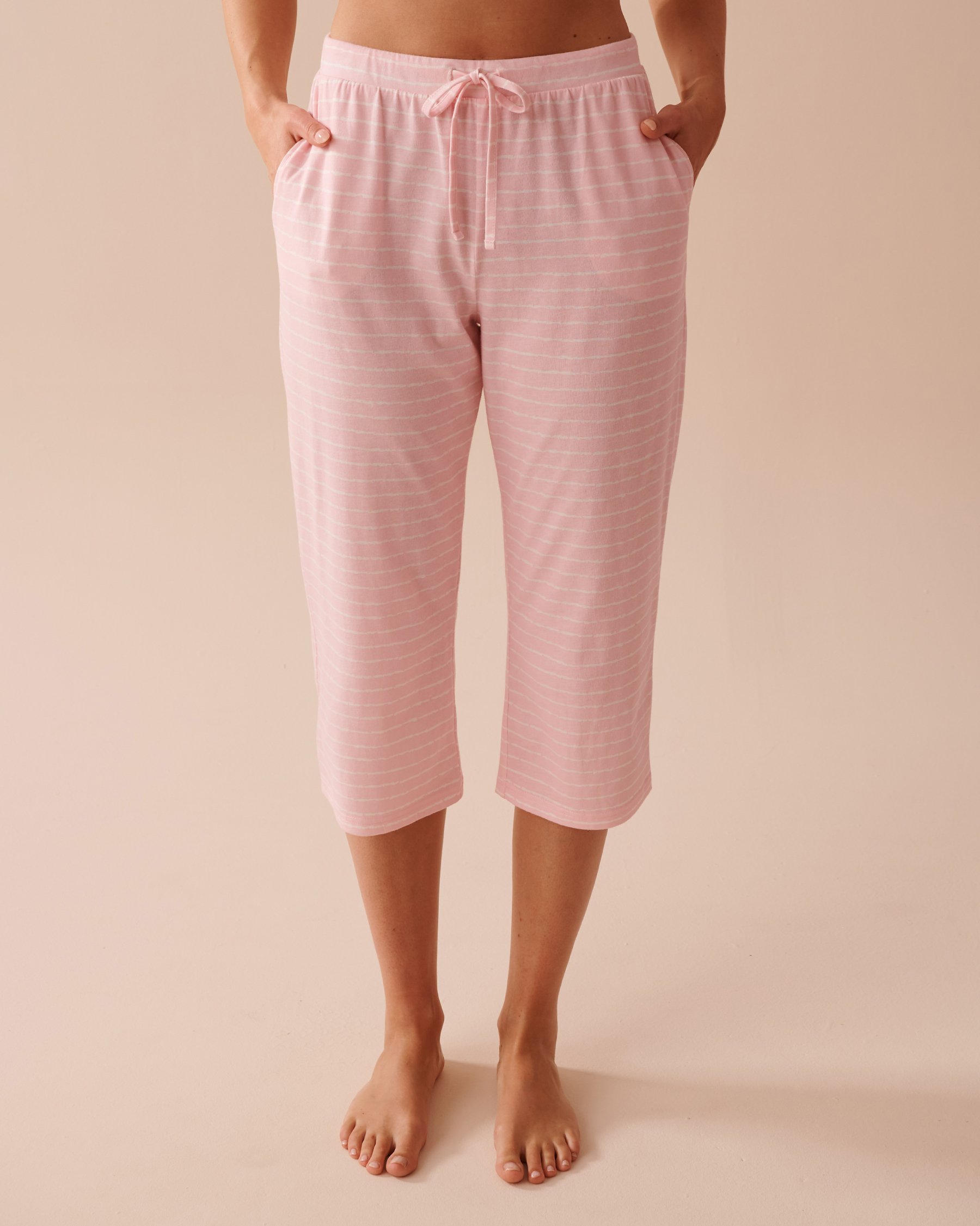 LA VIE EN ROSE Capri de pyjama en coton à rayures roses Rayures roses et blanches 40200601 - View1