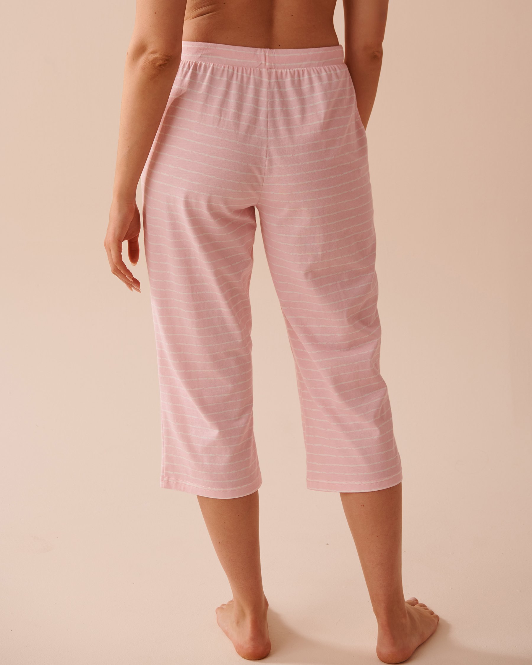 LA VIE EN ROSE Capri de pyjama en coton à rayures roses Rayures roses et blanches 40200601 - View2