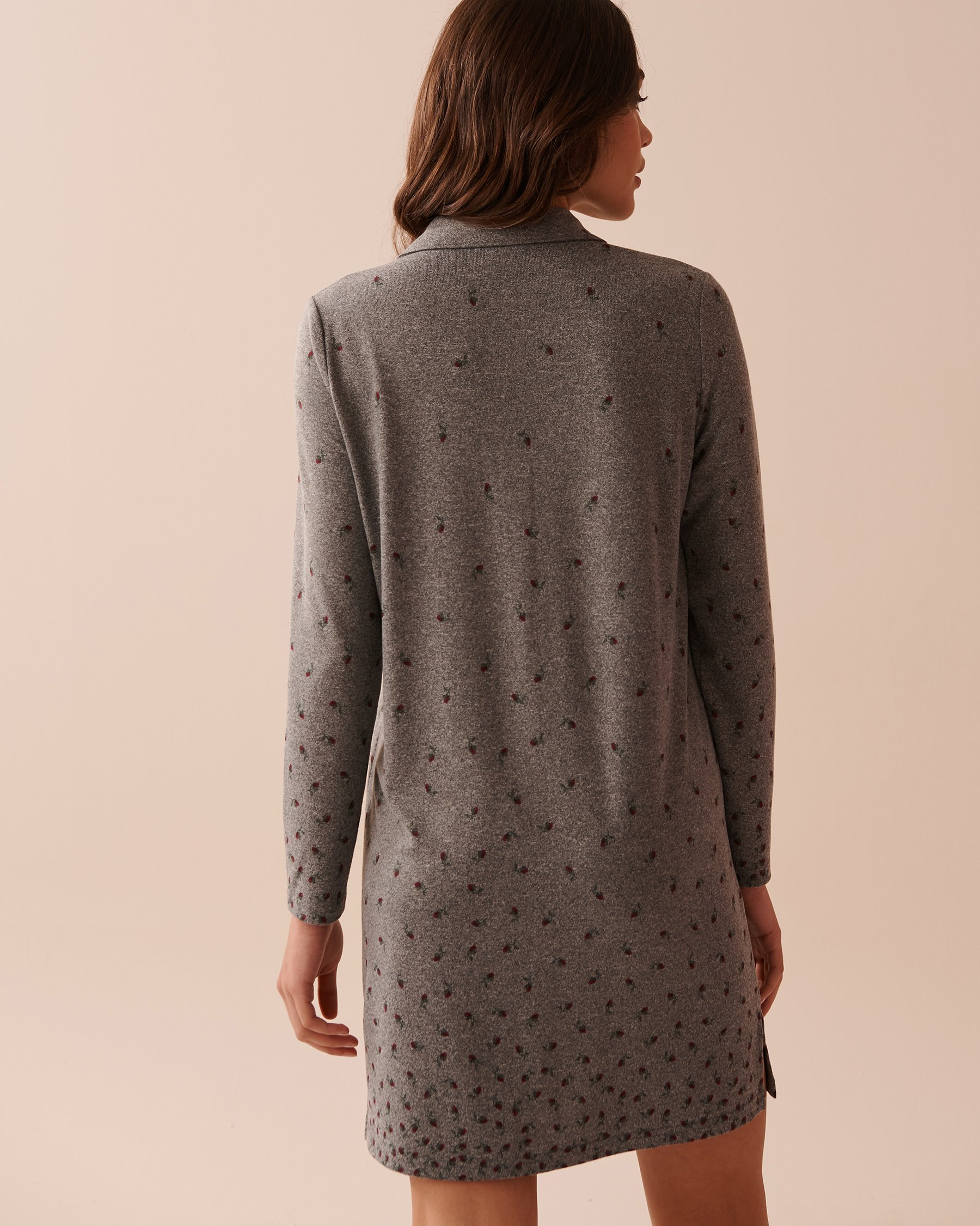LA VIE EN ROSE Chemise de nuit en fibres recyclées imprimé roses Petites roses 40500372 - Voir2
