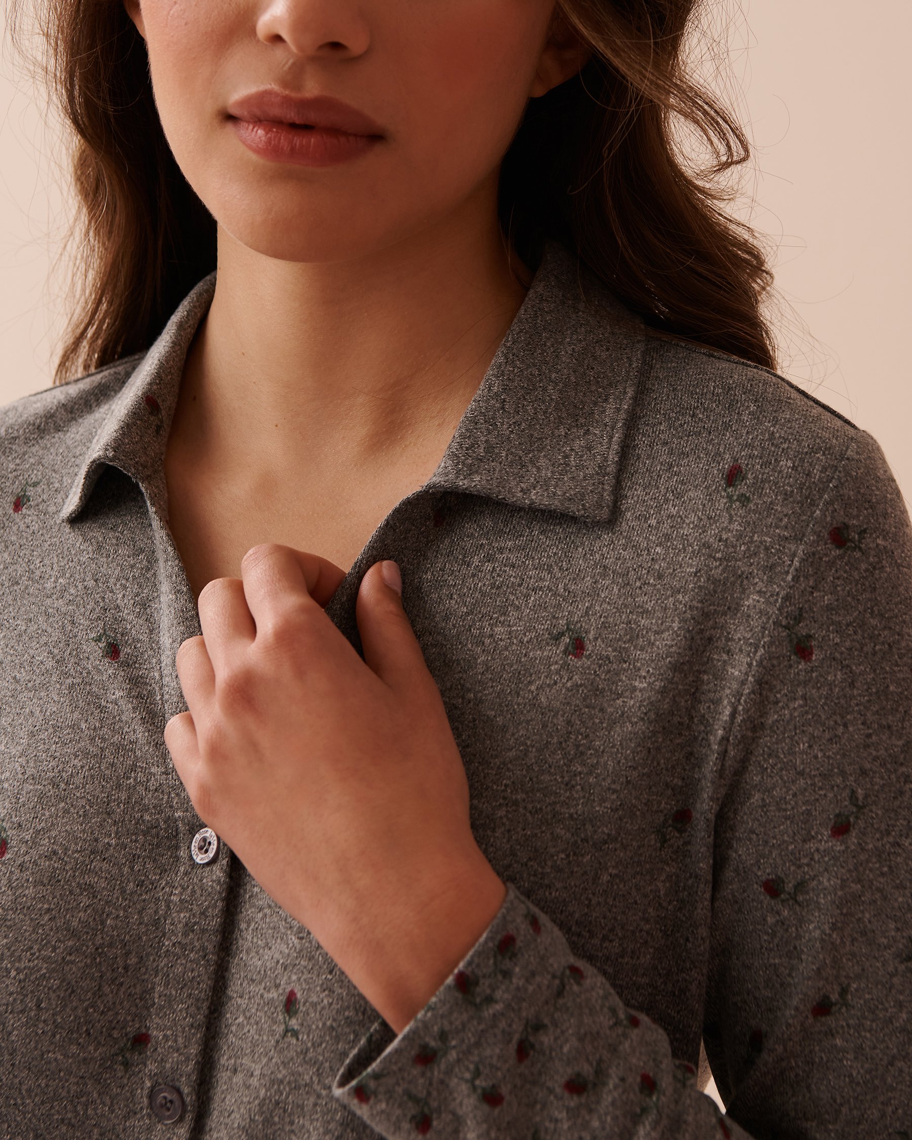 LA VIE EN ROSE Chemise de nuit en fibres recyclées imprimé roses Petites roses 40500372 - Voir3