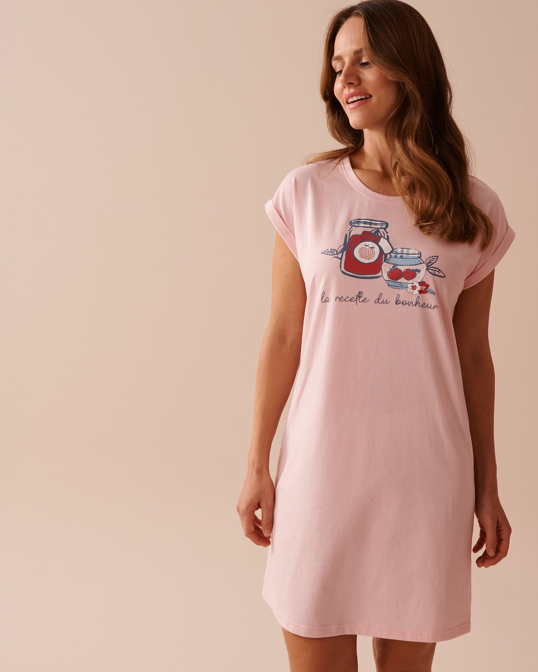 LA VIE EN ROSE Chemise de nuit manches courtes en coton à imprimé pomme Rose pâle 40500374 - Voir1