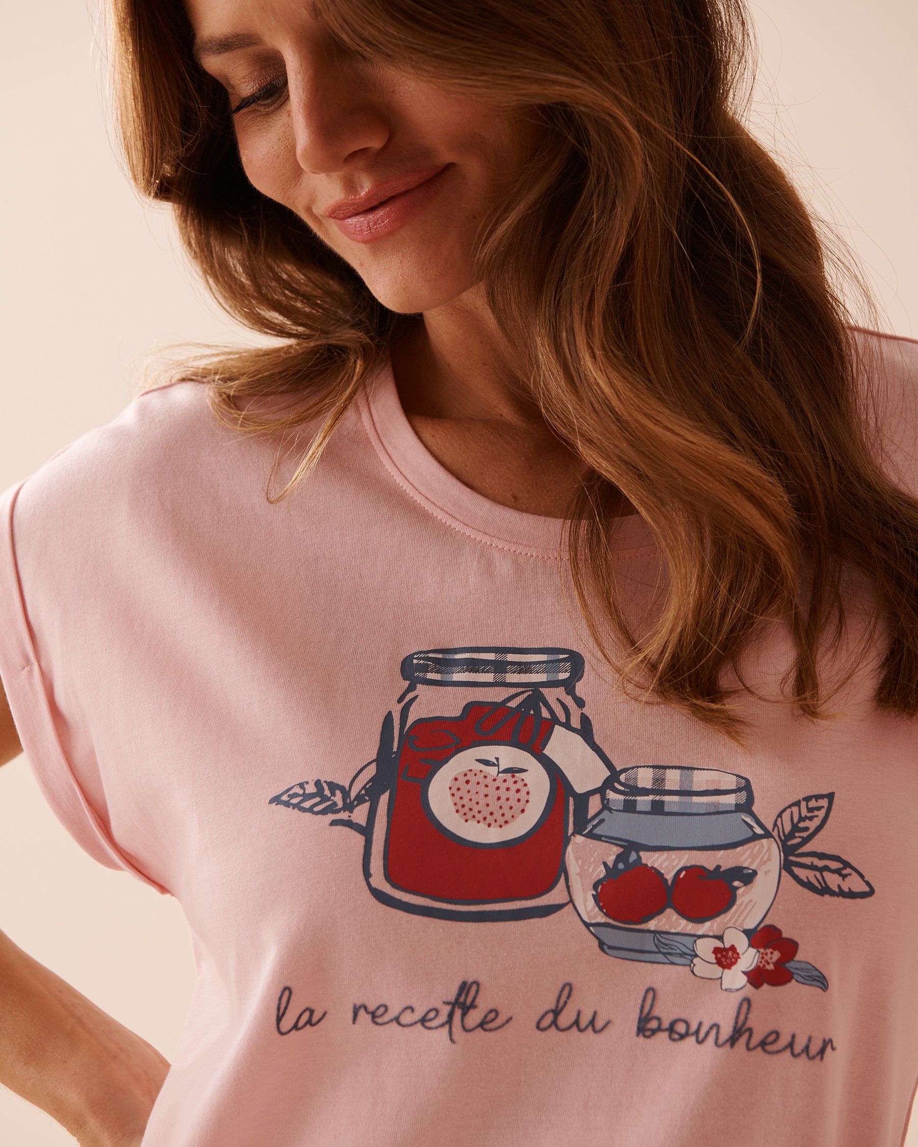 LA VIE EN ROSE Chemise de nuit manches courtes en coton à imprimé pomme Rose pâle 40500374 - Voir3