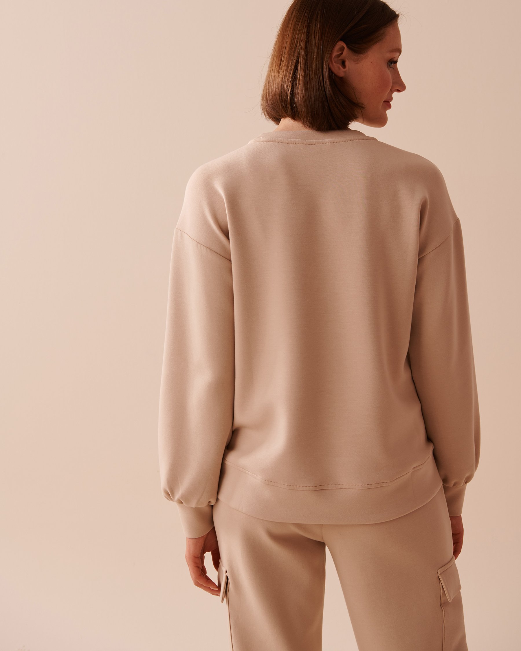 LA VIE EN ROSE Crew Neck Sweatshirt Cream 50100090 - View2
