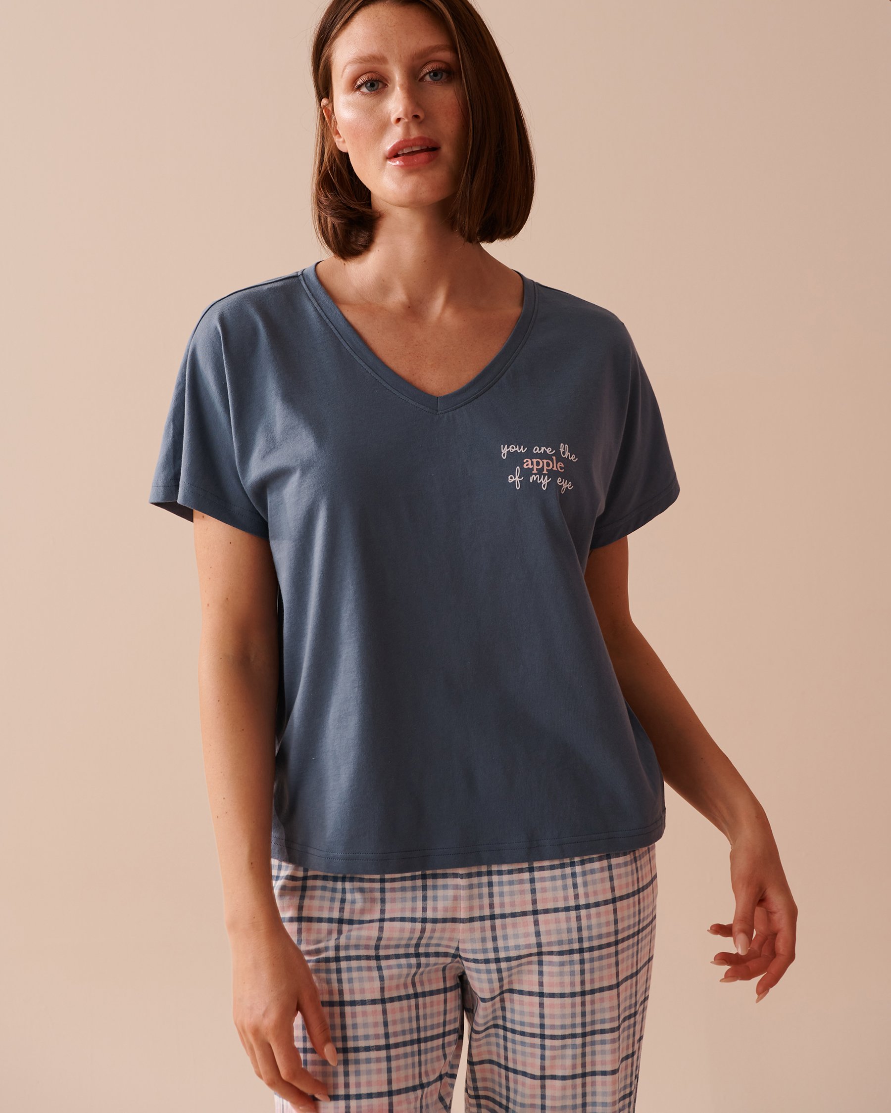 LA VIE EN ROSE Apple Print Cotton V-neck T-shirt Misty Blue 40100609 - View1