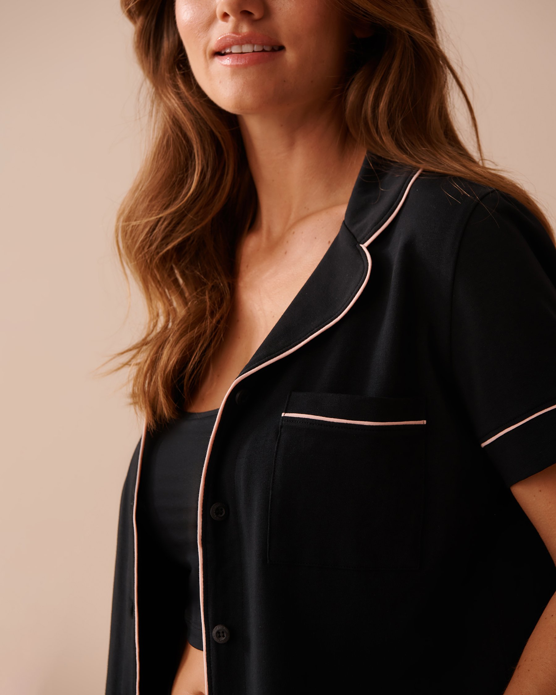 LA VIE EN ROSE Cotton Short Sleeve Button-down Shirt Black 40100600 - View3