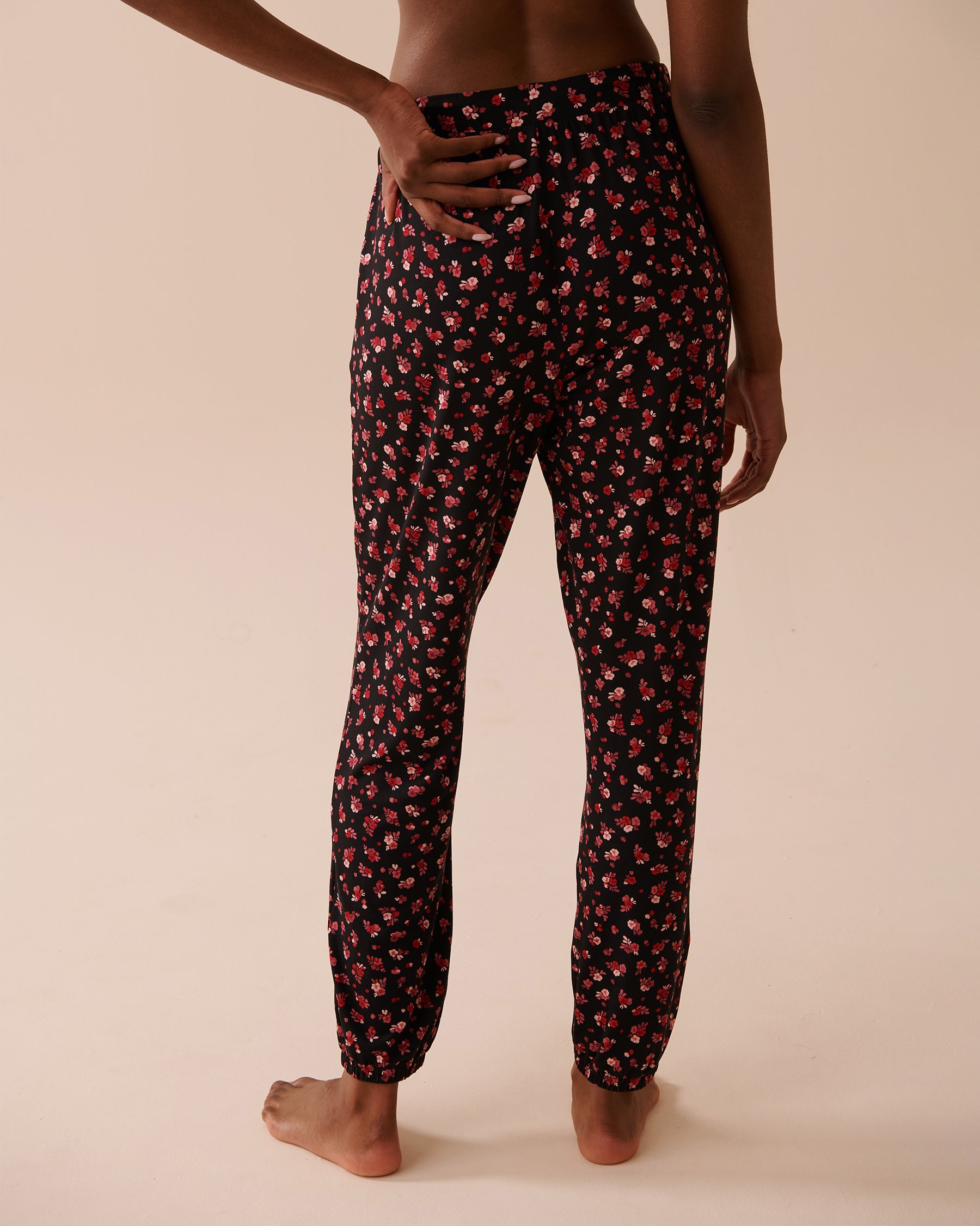 LA VIE EN ROSE Ditsy Rose Super Soft Jogger Pajama Pants Ditsy Rose 40200586 - View2