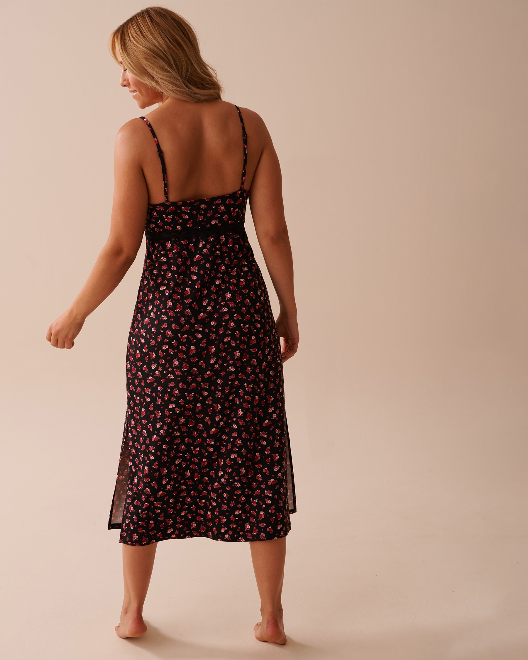 LA VIE EN ROSE Ditsy Rose Super Soft Long Nightie Ditsy Rose 40500366 - View2