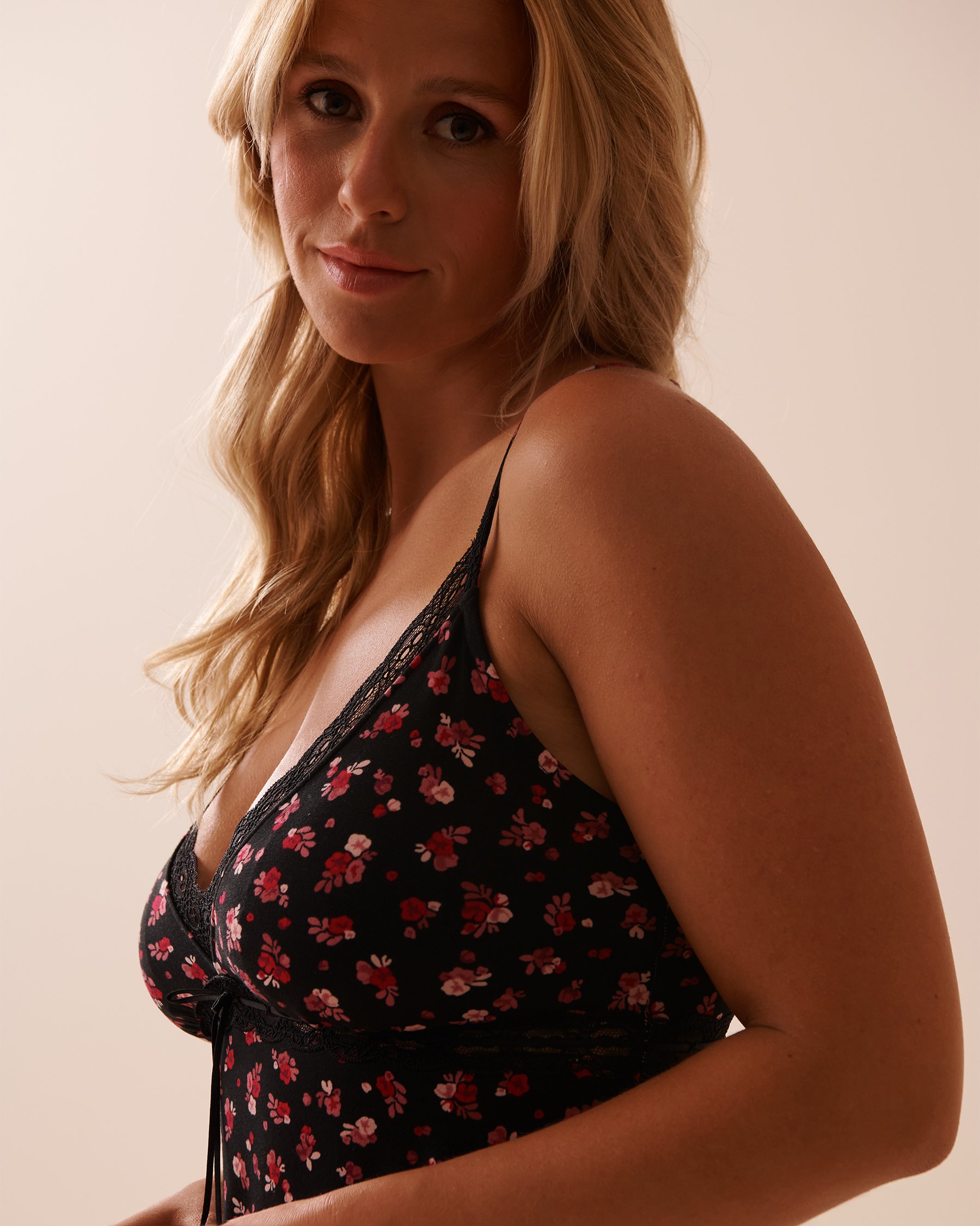 LA VIE EN ROSE Ditsy Rose Super Soft Long Nightie Ditsy Rose 40500366 - View4