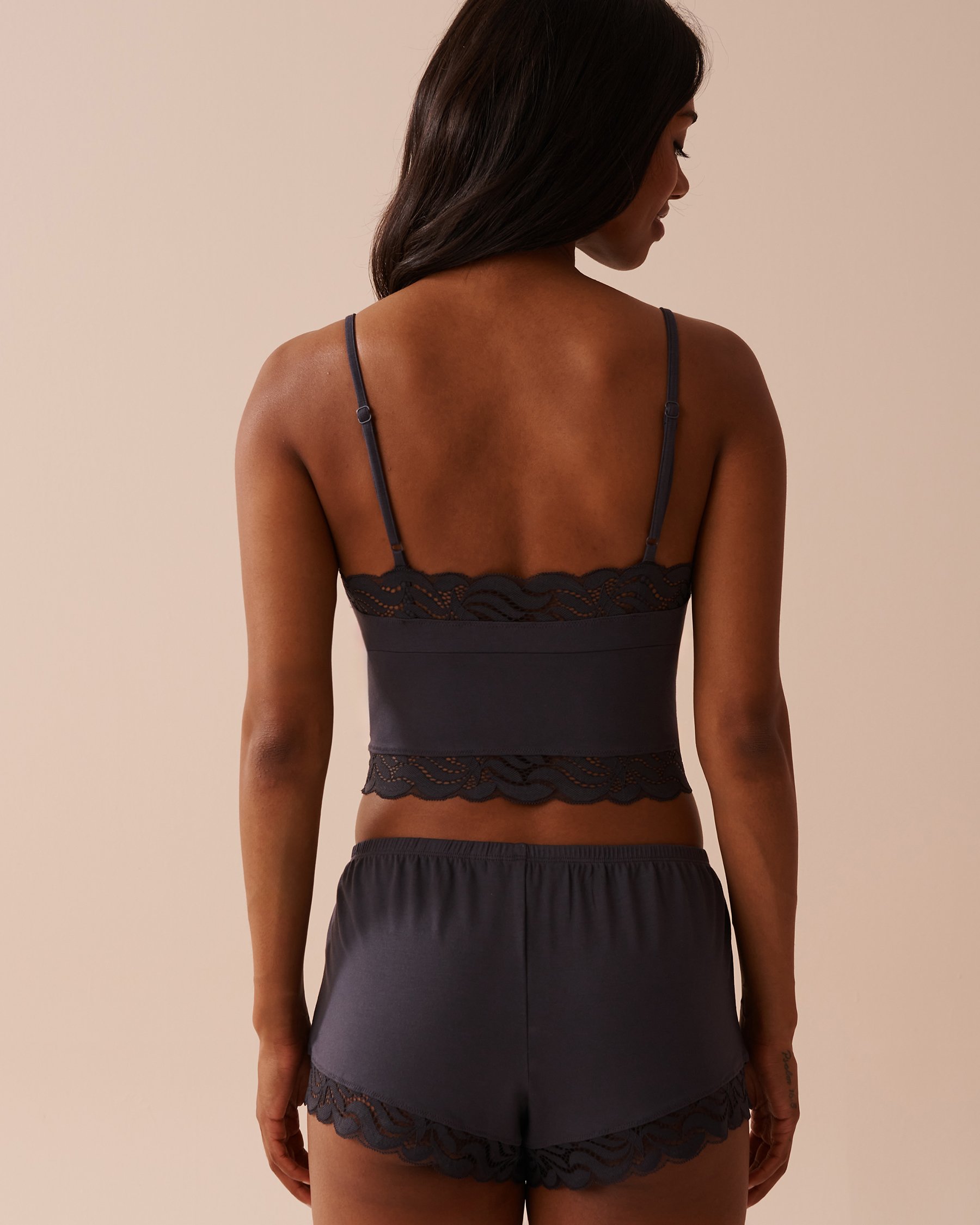 LA VIE EN ROSE Lace Detail Modal Crop Cami Anthracite 40100606 - View2