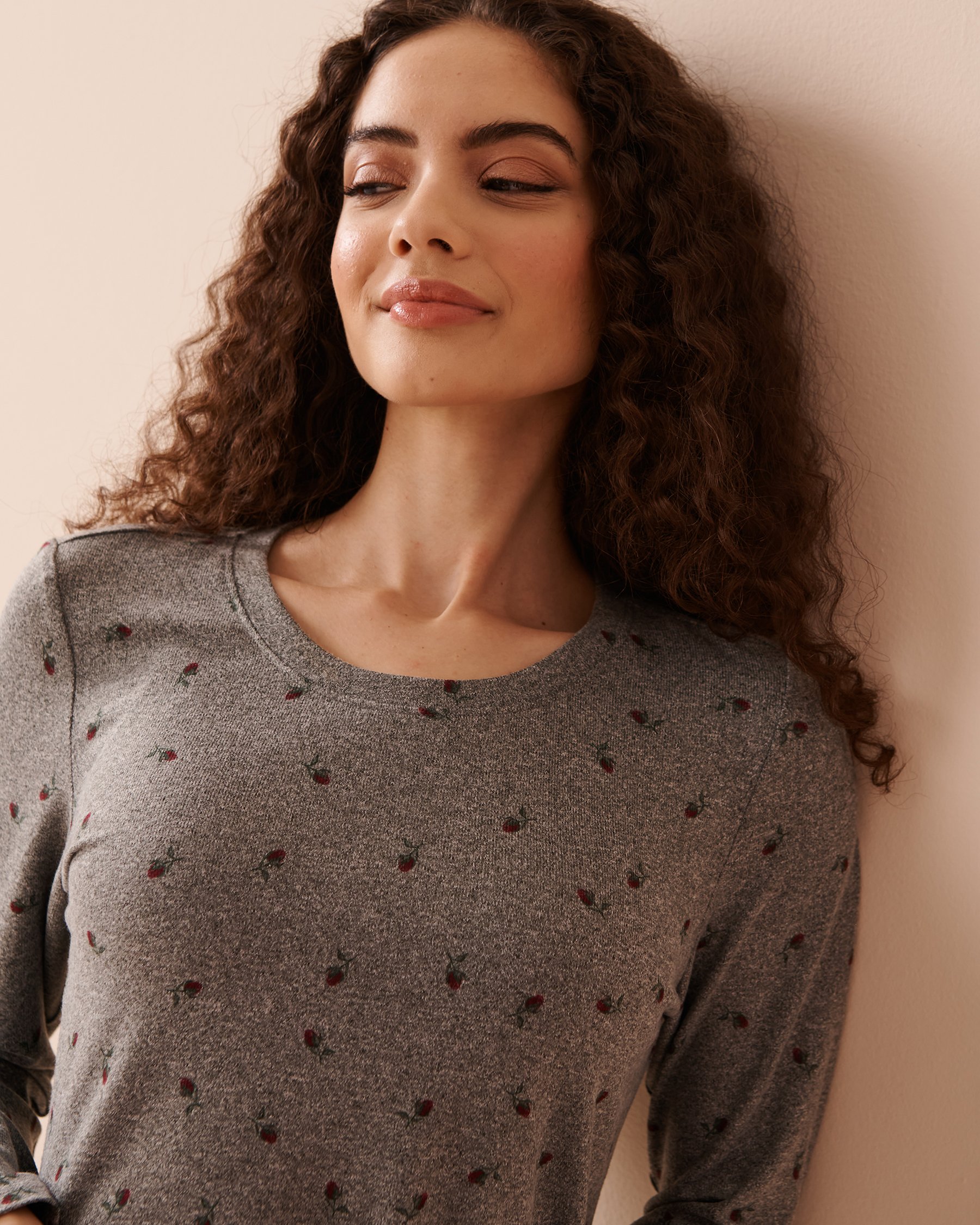 LA VIE EN ROSE Rose Print Recycled Fibers Long Sleeve Shirt Small Roses 40100605 - View3