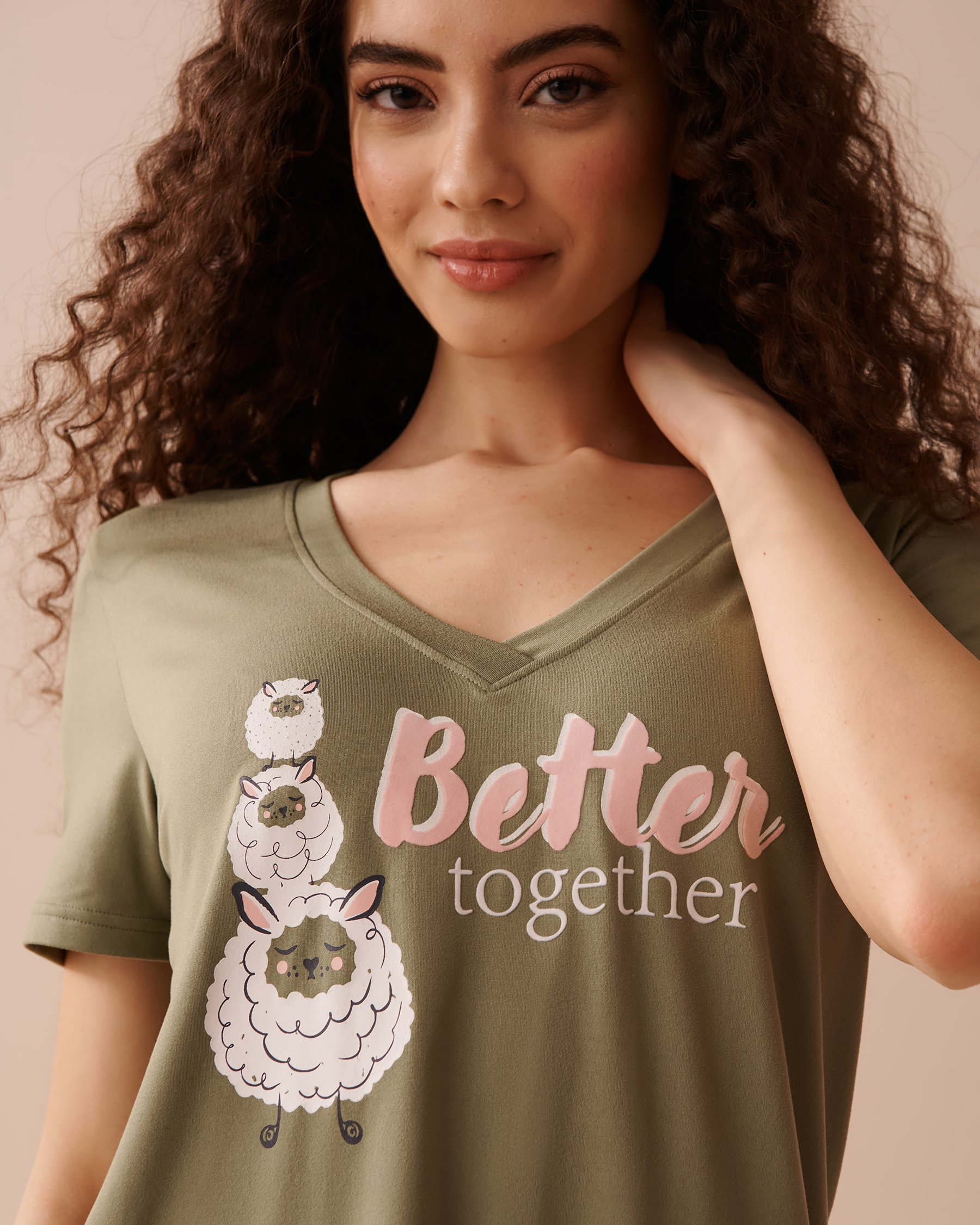 LA VIE EN ROSE Sheep Print Super Soft T-shirt Olive Green 40100601 - View4