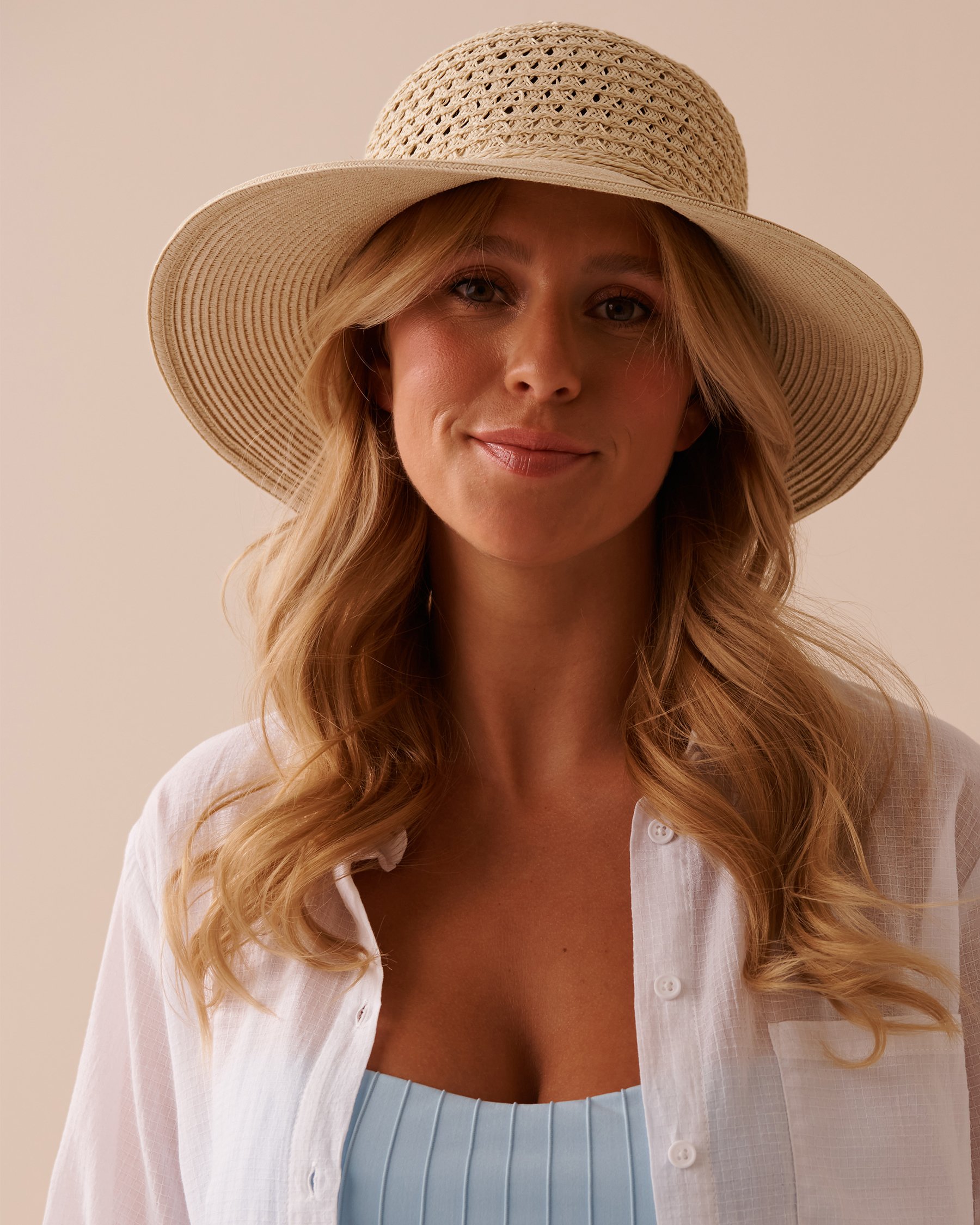 LA VIE EN ROSE AQUA Beaded Beach Hat Sand 80500098 - View3