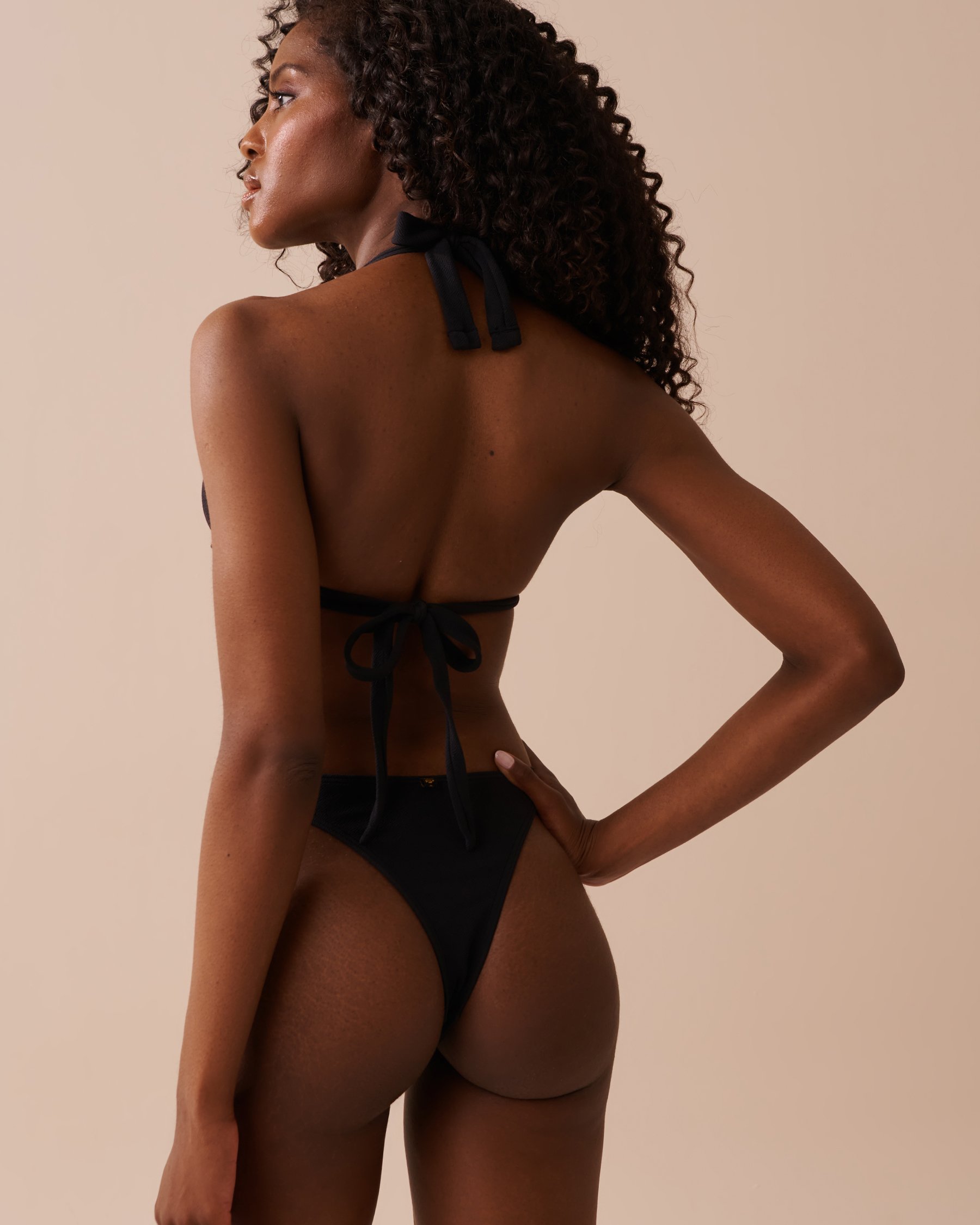 LA VIE EN ROSE AQUA Haut de bikini triangle en fibres recyclées SOLID Noir 70100631 - Voir6
