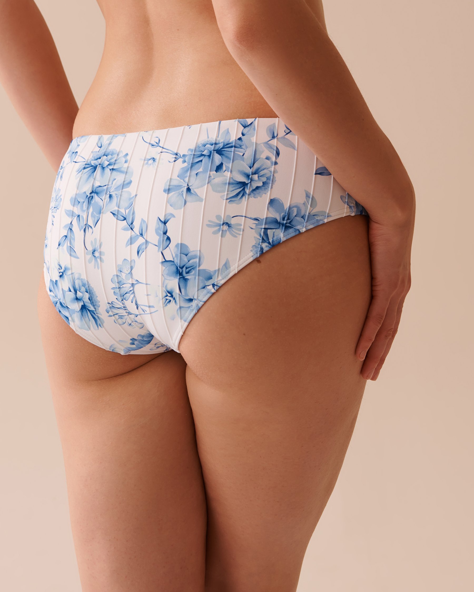 LA VIE EN ROSE AQUA BLUE MEADOW Textured Hipster Bikini Bottom Blue Meadow 70300585 - View2