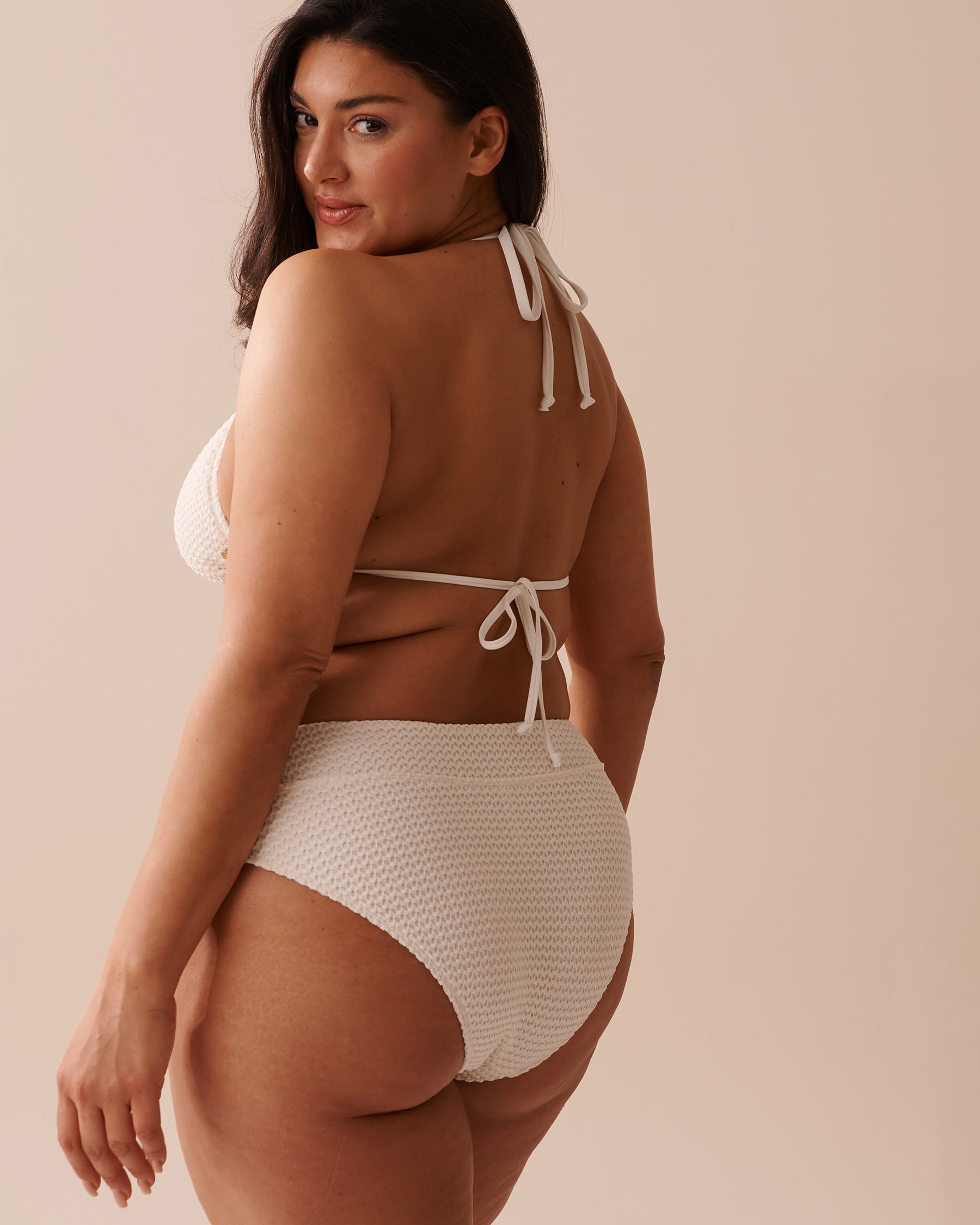 LA VIE EN ROSE AQUA COCONUT MILK Crochet Triangle Bikini Top Coconut Milk 70100636 - View5