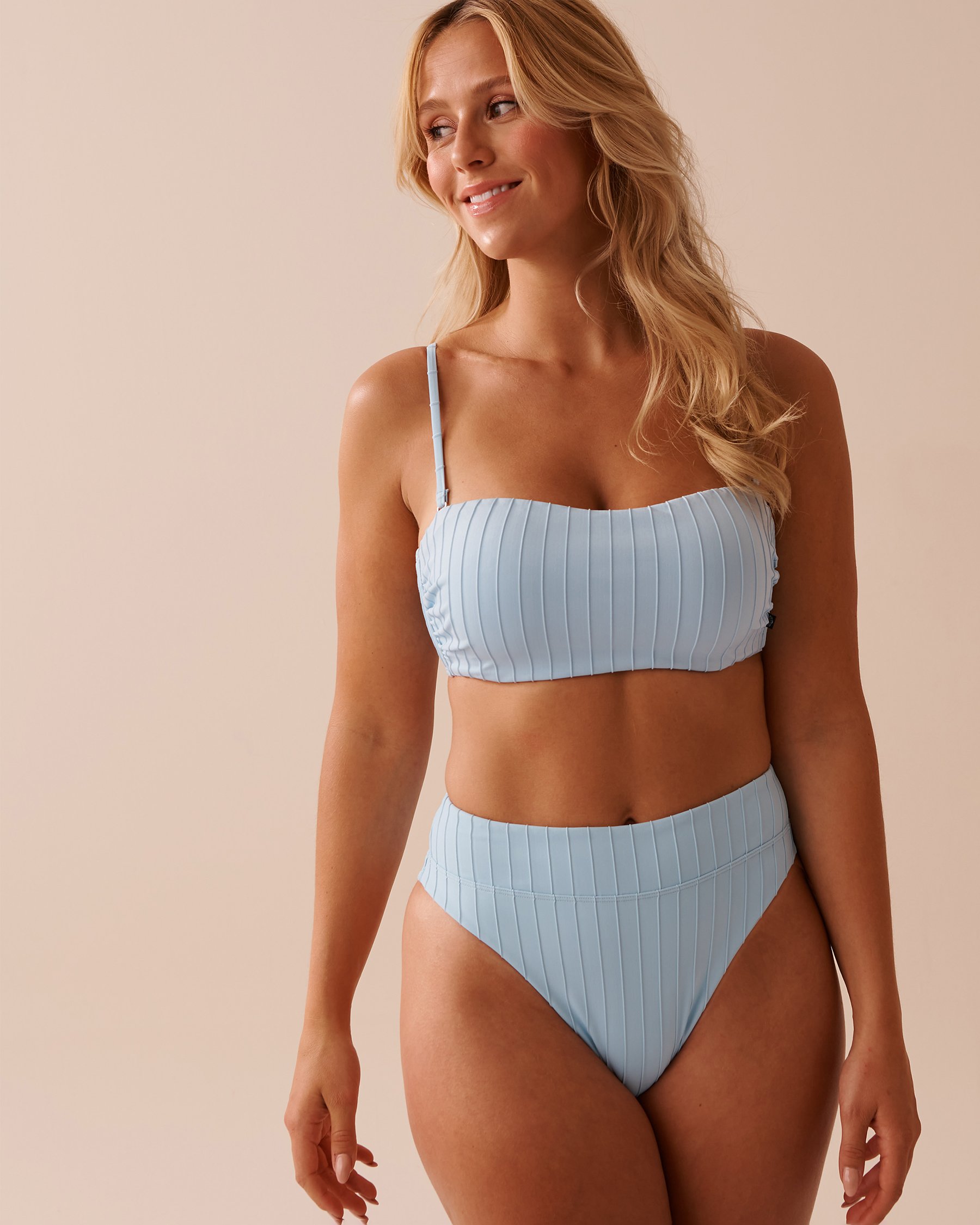 LA VIE EN ROSE AQUA Haut de bikini bandeau texturé PASTEL BLUE Bleu pastel 70100629 - View4