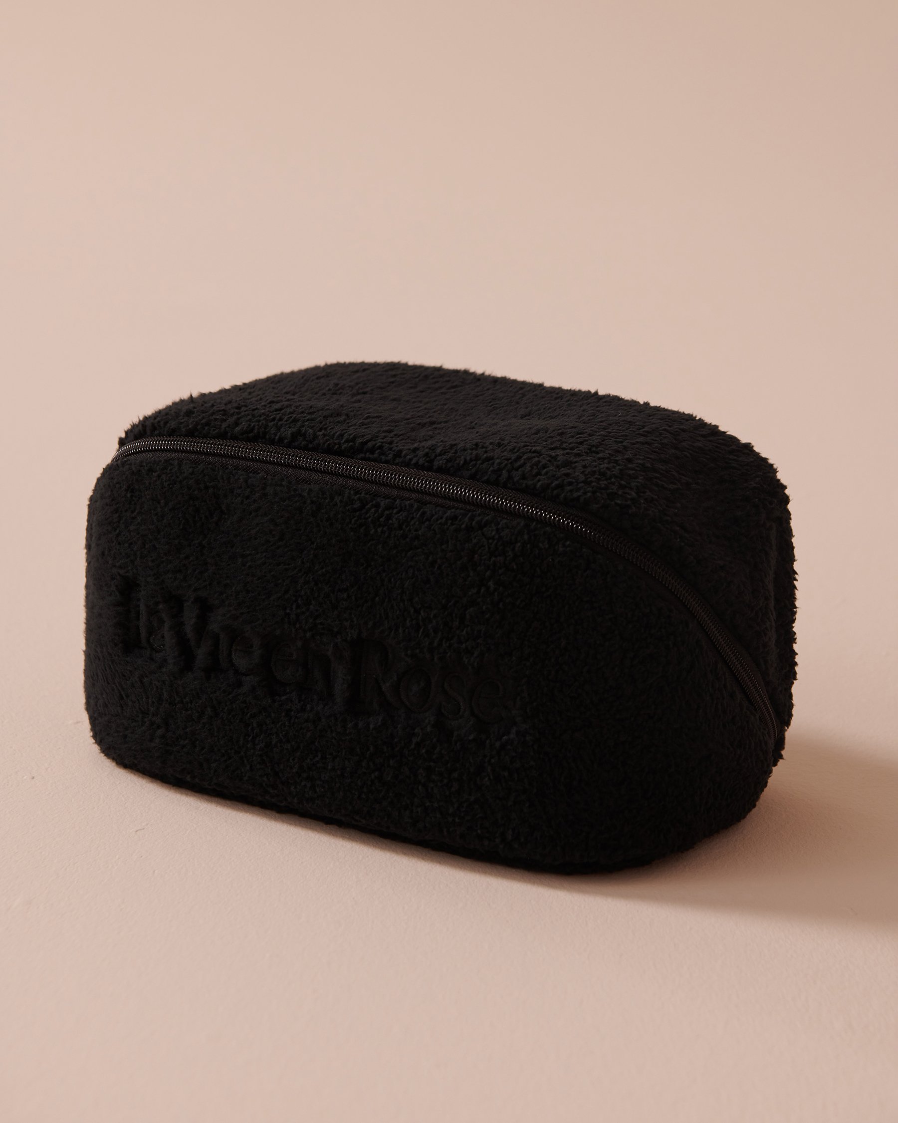 LA VIE EN ROSE Sherpa Cosmetic Bag Black 40700342 - View1