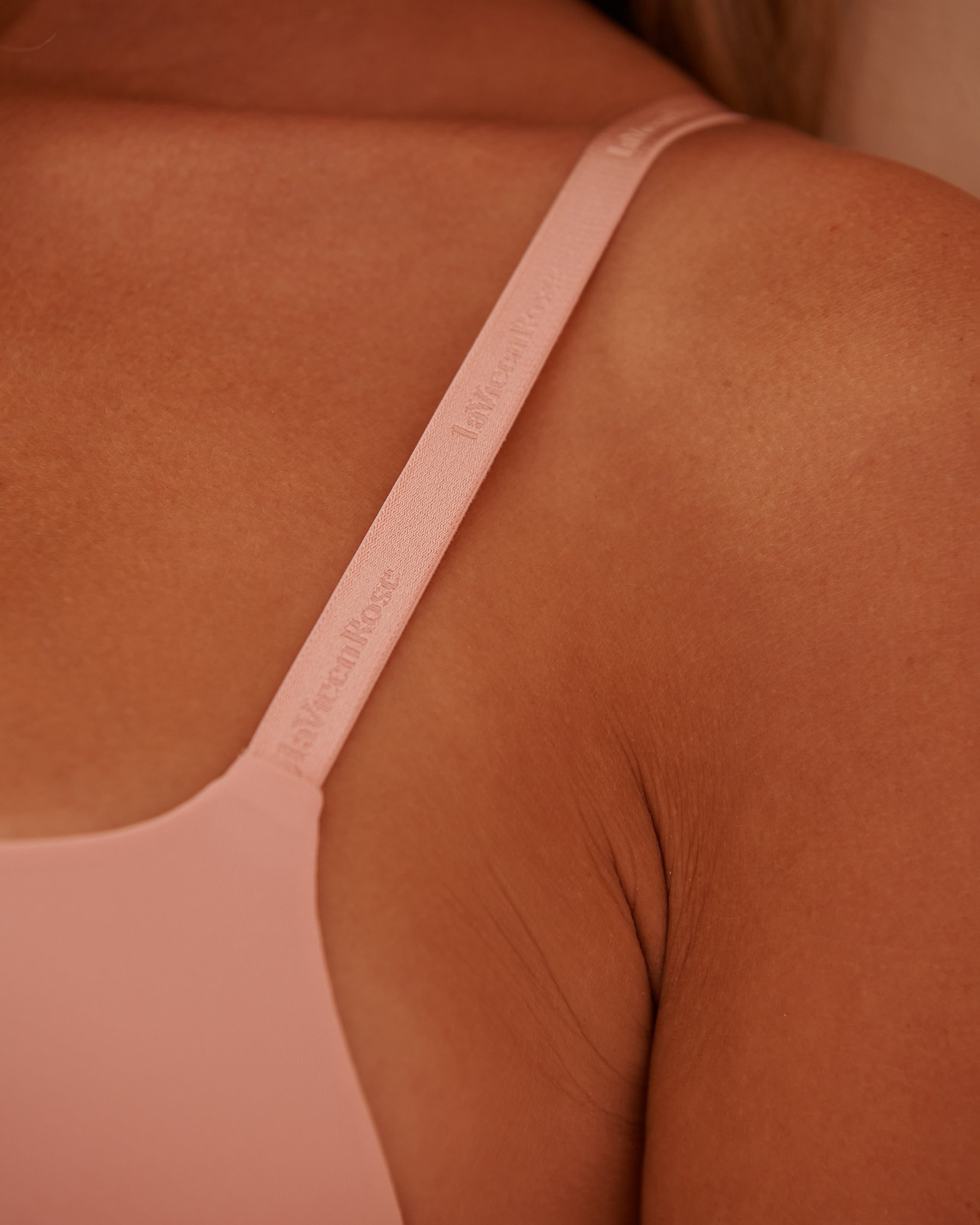 LA VIE EN ROSE Push-up Demi Bra Salmon Pink 10300158 - View3