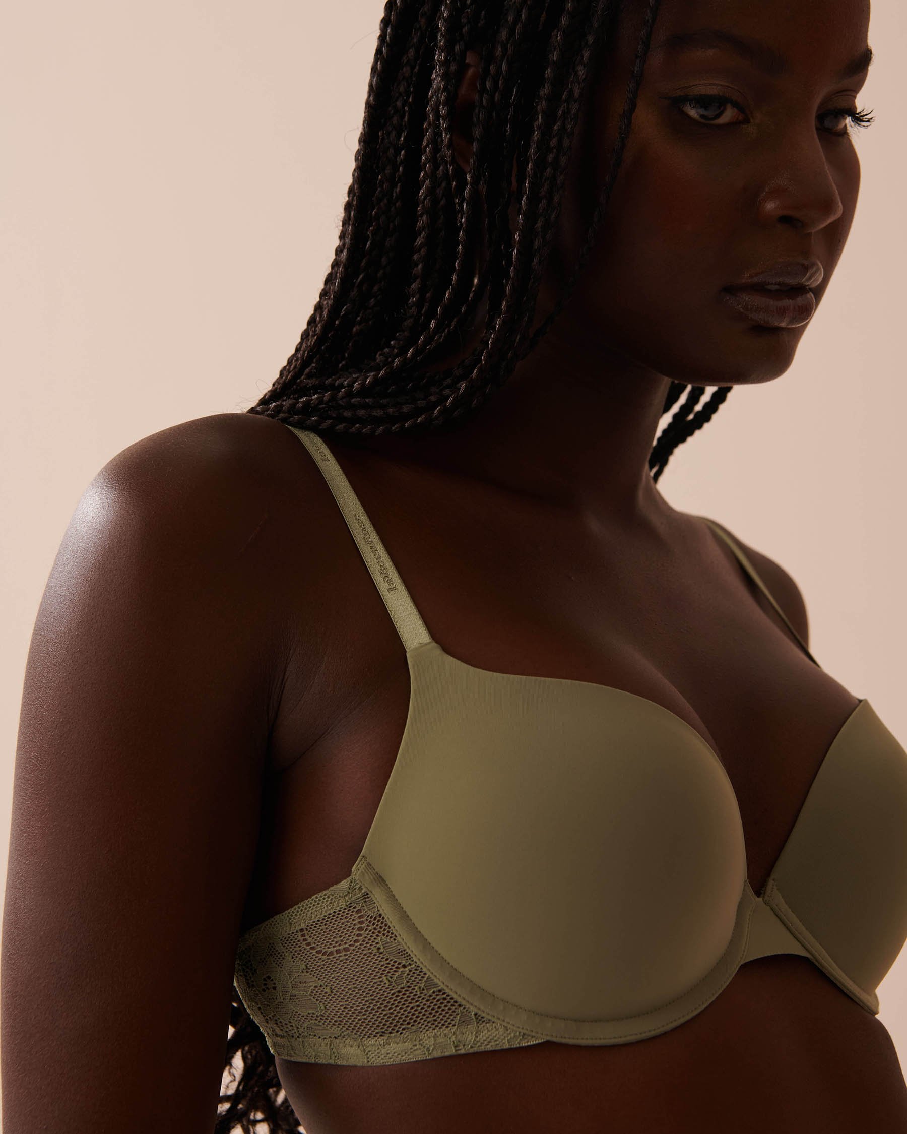 LA VIE EN ROSE Soutien-gorge push-up demi-buste Vert olive 10300158 - View3