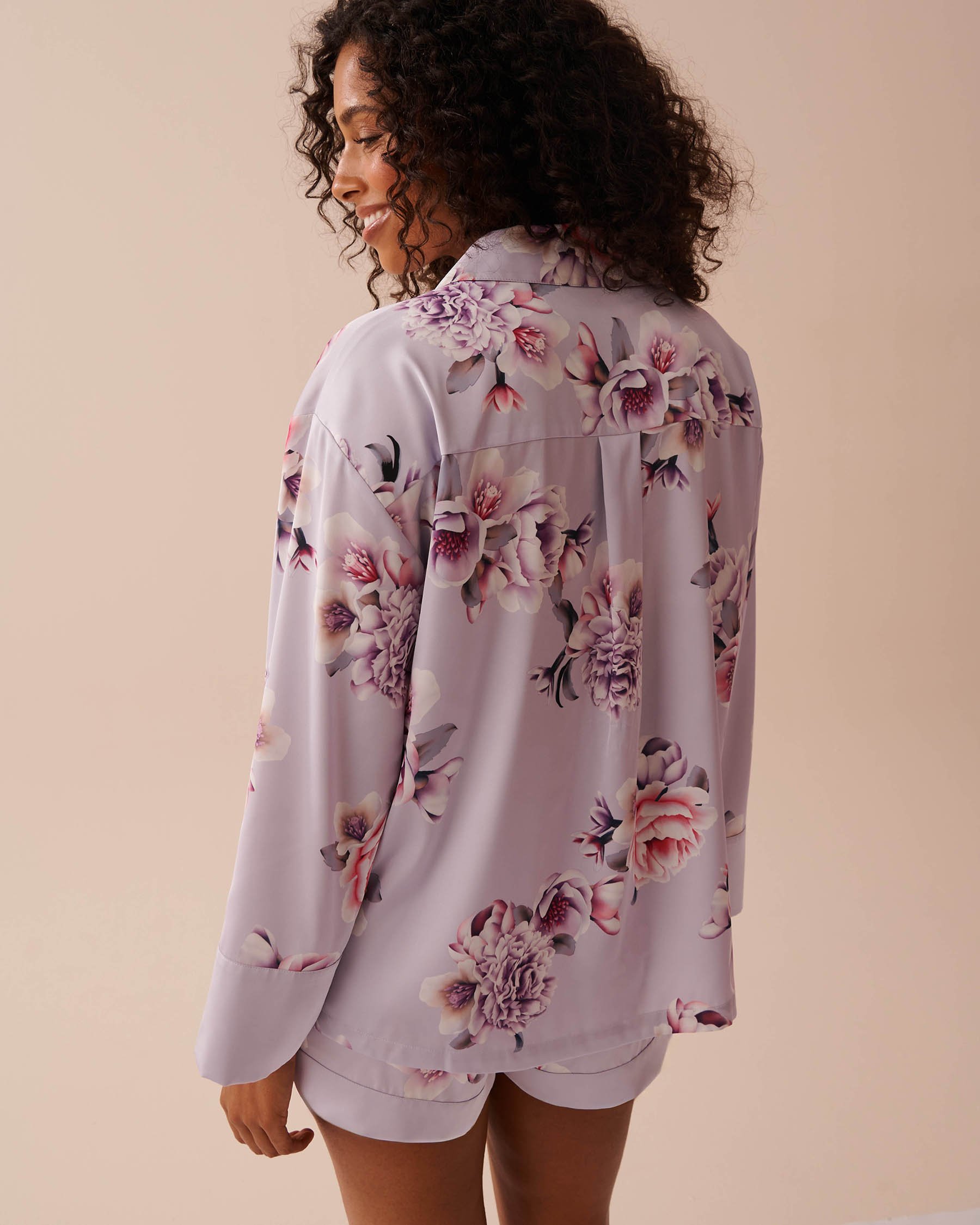 LA VIE EN ROSE Chemisier manches longues en satin fleurs victoriennes Jardin victorien 60100111 - Voir2