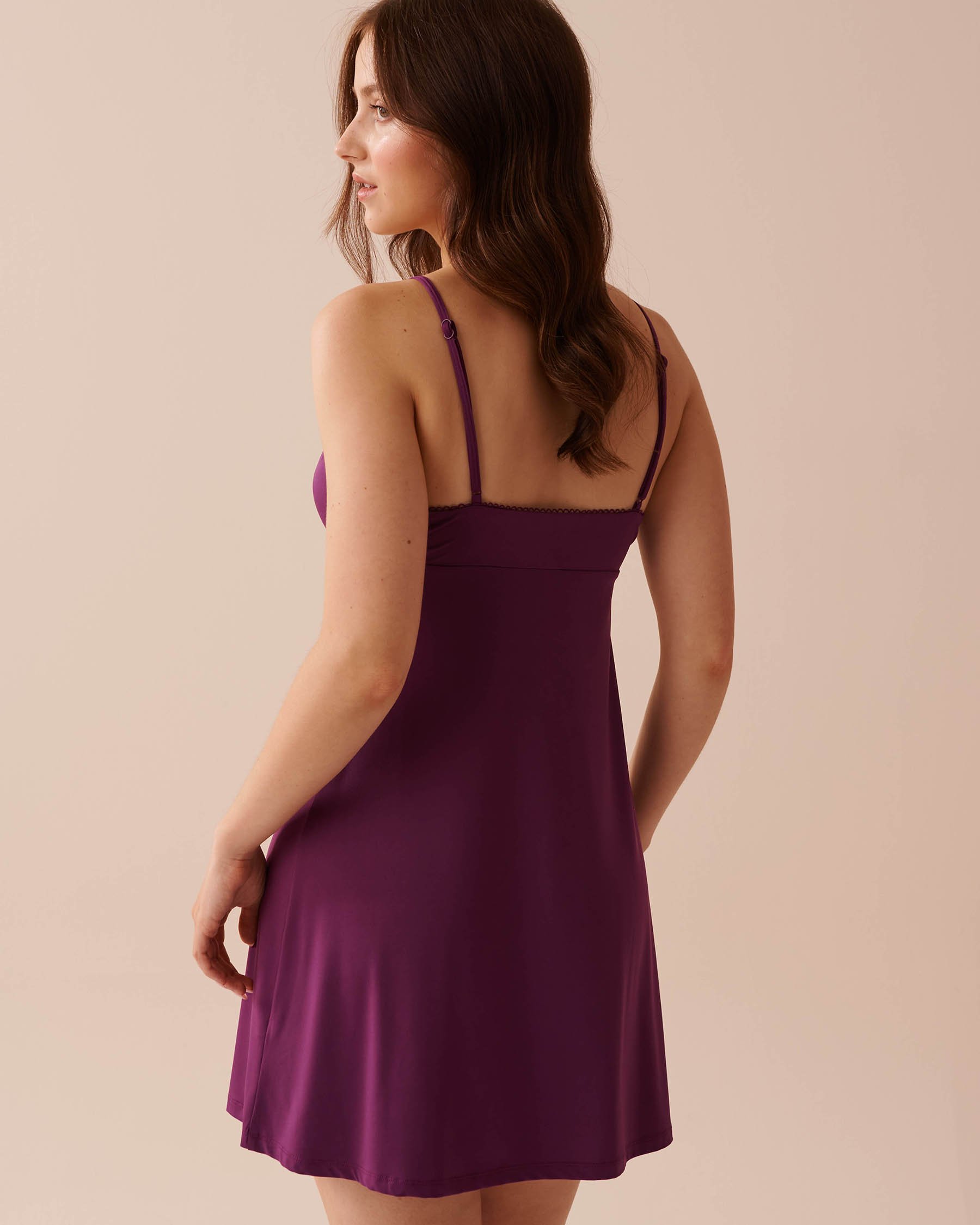 LA VIE EN ROSE Nuisette à bordures de dentelle en fibres recyclées Violet vibrant 60500158 - View2