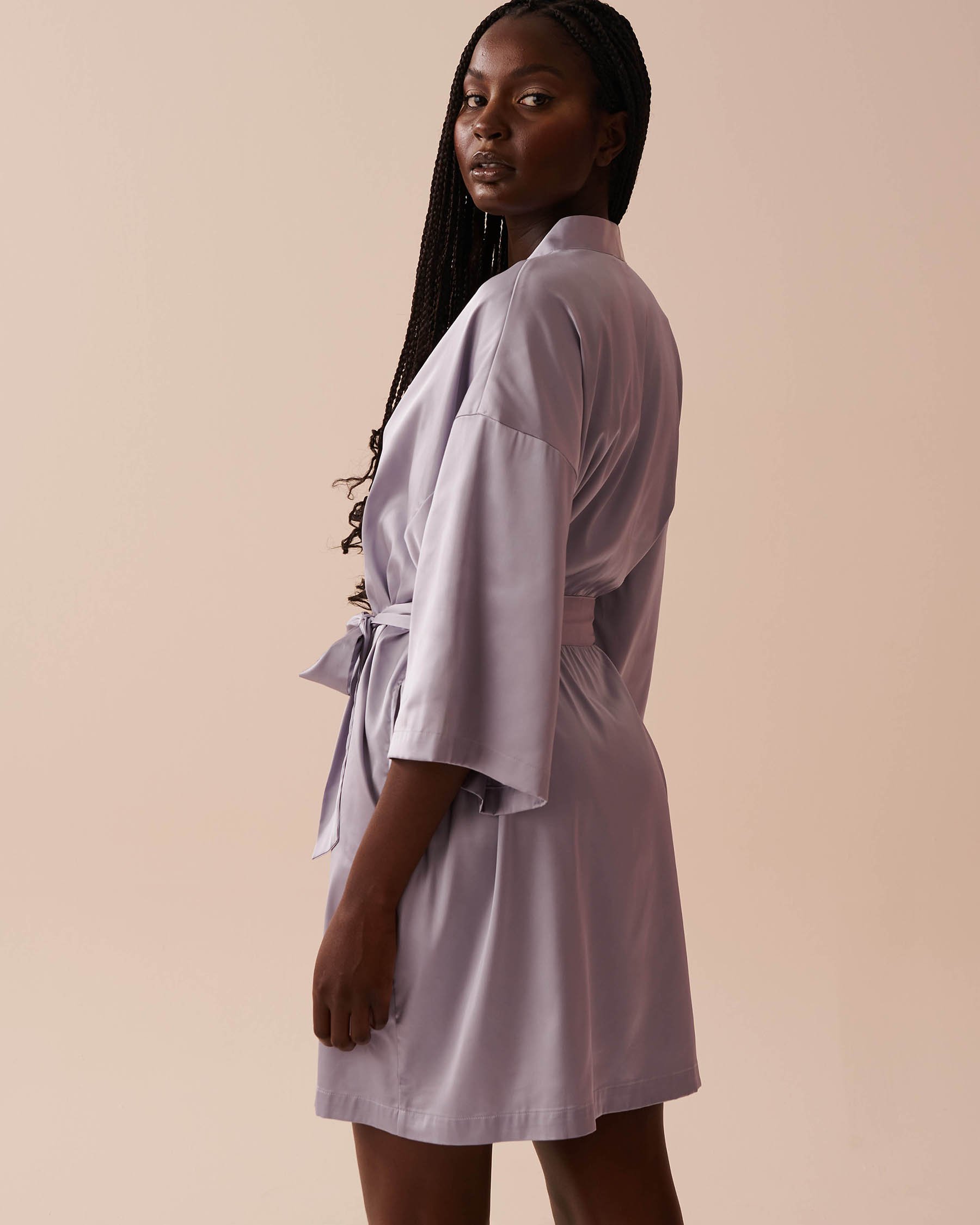 LA VIE EN ROSE Satin Kimono Lilac Grey 60600083 - View5