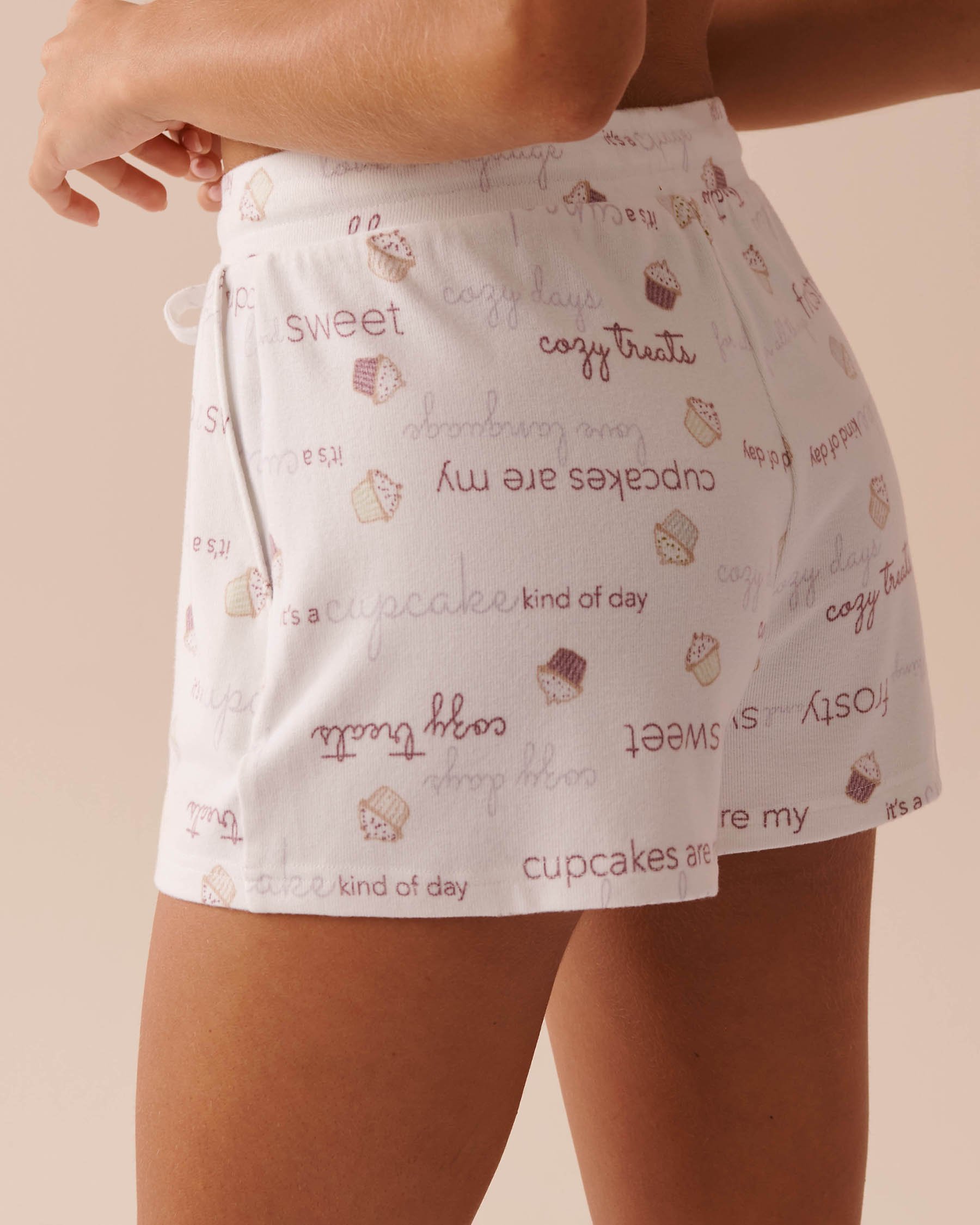 LA VIE EN ROSE Short de pyjama en fibres recyclées imprimé cupcake Imprimé cupcake 40200611 - View2