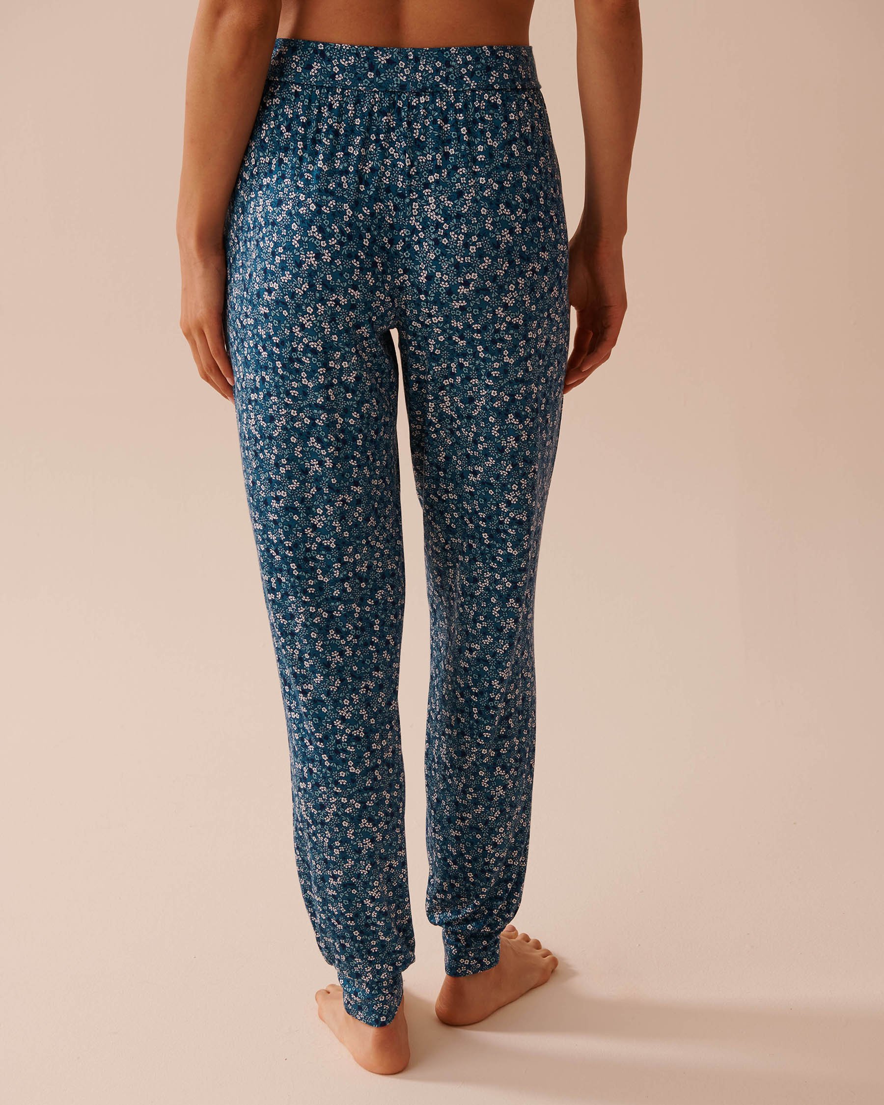 LA VIE EN ROSE Pantalon de pyjama jogger en jersey doux Petites fleurs bleues 40200620 - Voir2