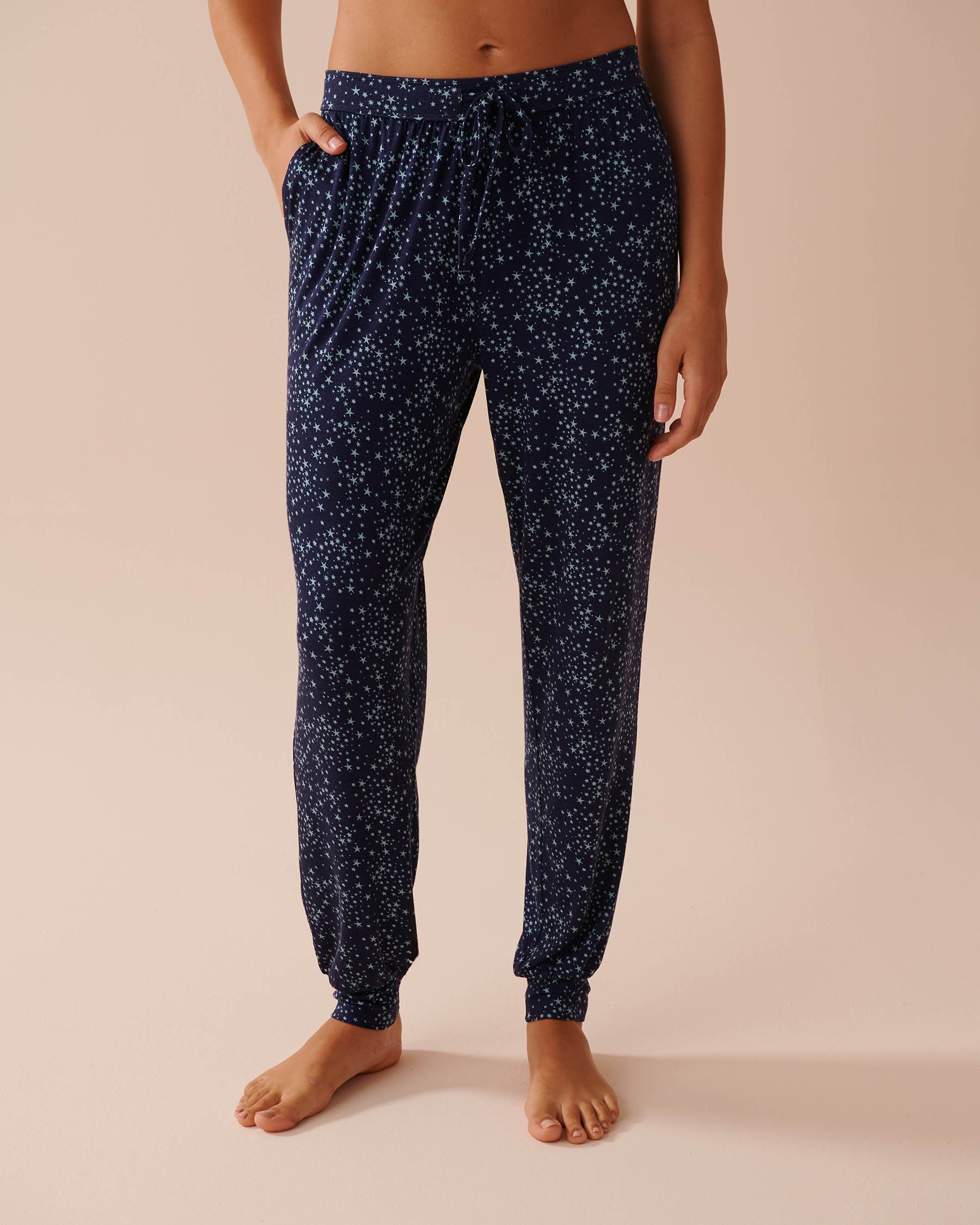 LA VIE EN ROSE Pantalon de pyjama jogger en jersey doux Petites étoiles bleues 40200620 - View1