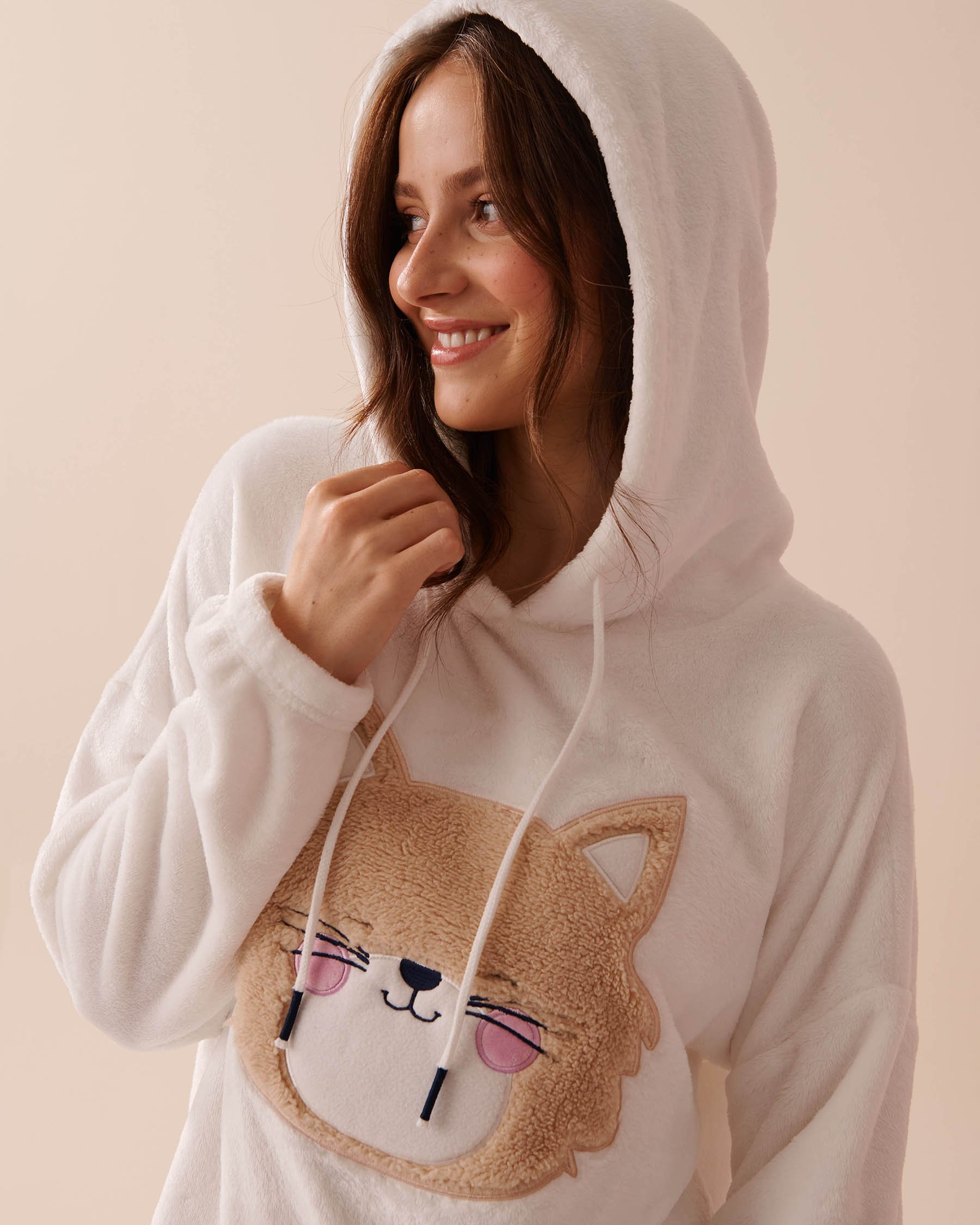 LA VIE EN ROSE Cat Print Soft Plush PJ Set Cat Print 40400070 - View6