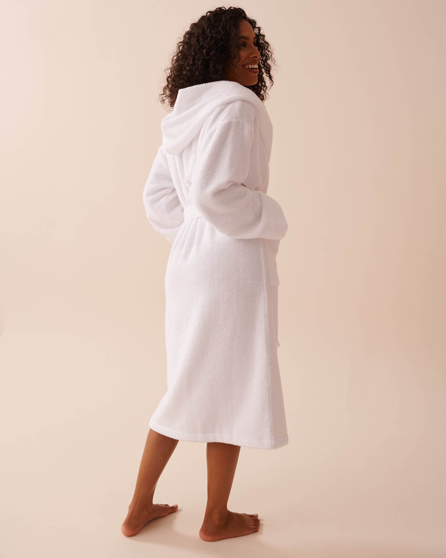 LA VIE EN ROSE Terry Spa Hooded Robe White 40600179 - View2