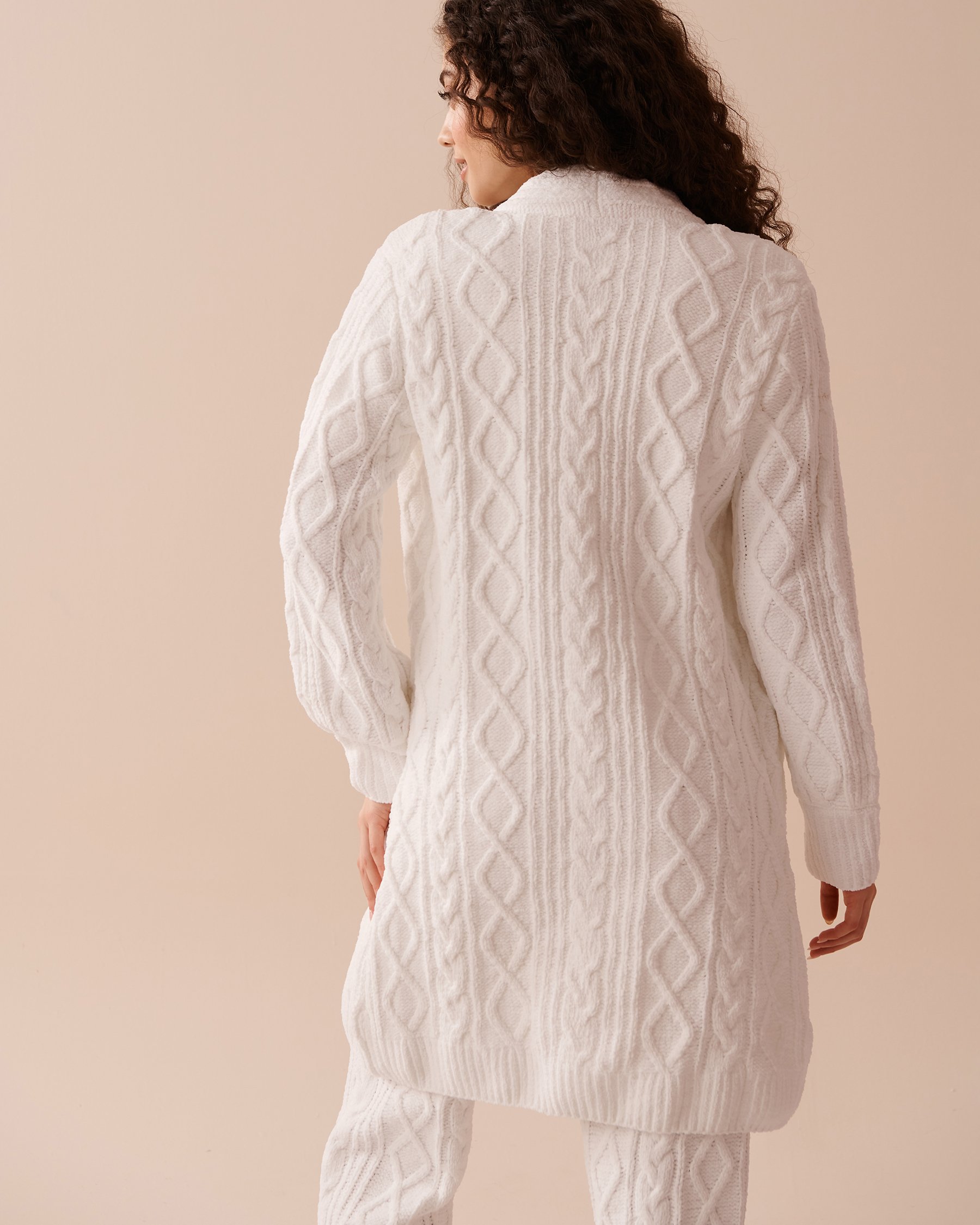 LA VIE EN ROSE Cable-Knit Chenille Cardigan White 50500013 - View2