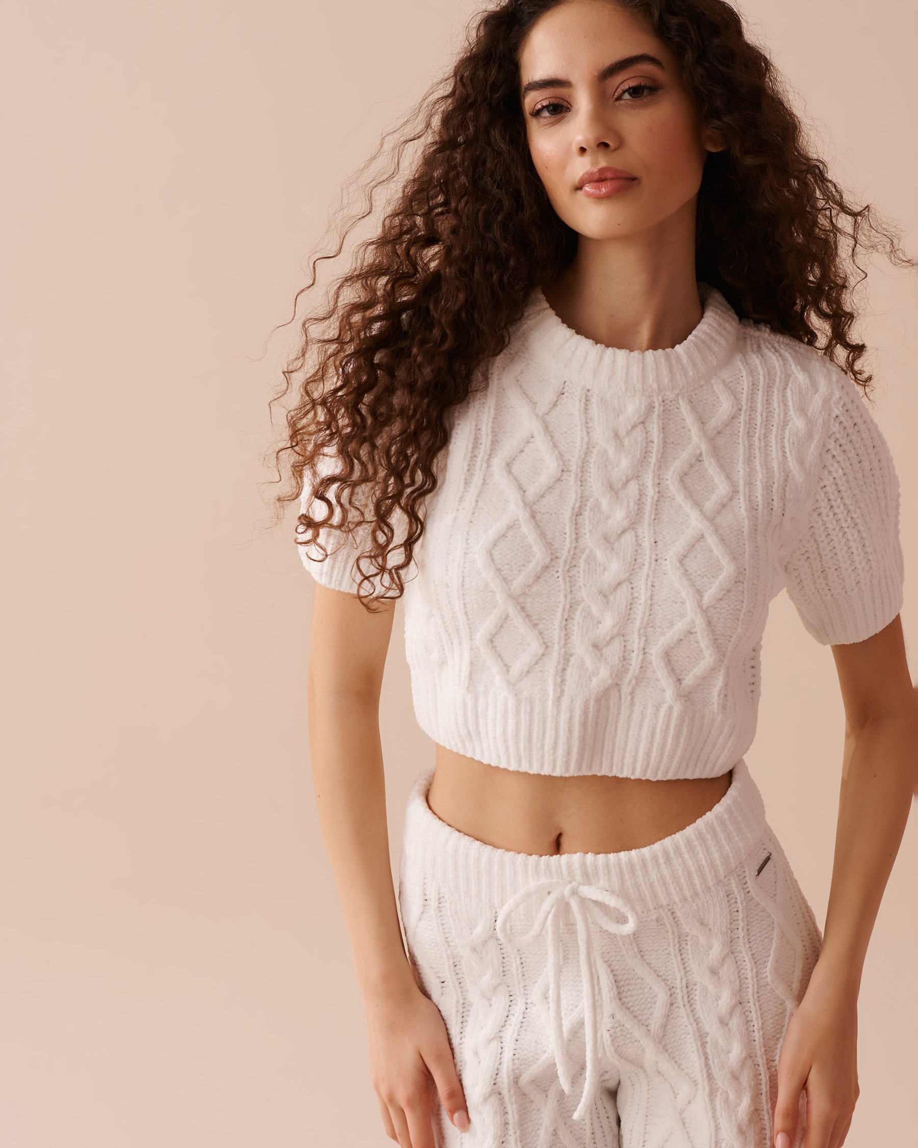 LA VIE EN ROSE Cable-Knit Chenille Crop T-shirt White 50100093 - View3