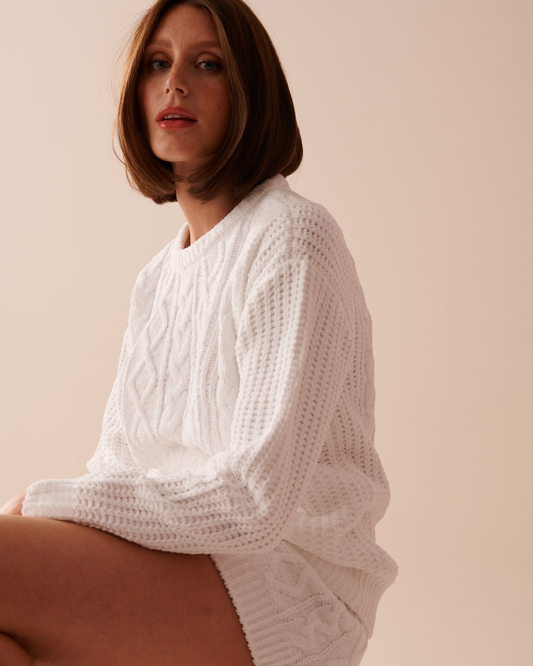 LA VIE EN ROSE Cable-Knit Chenille Long Sleeve Shirt White 50100094 - View3