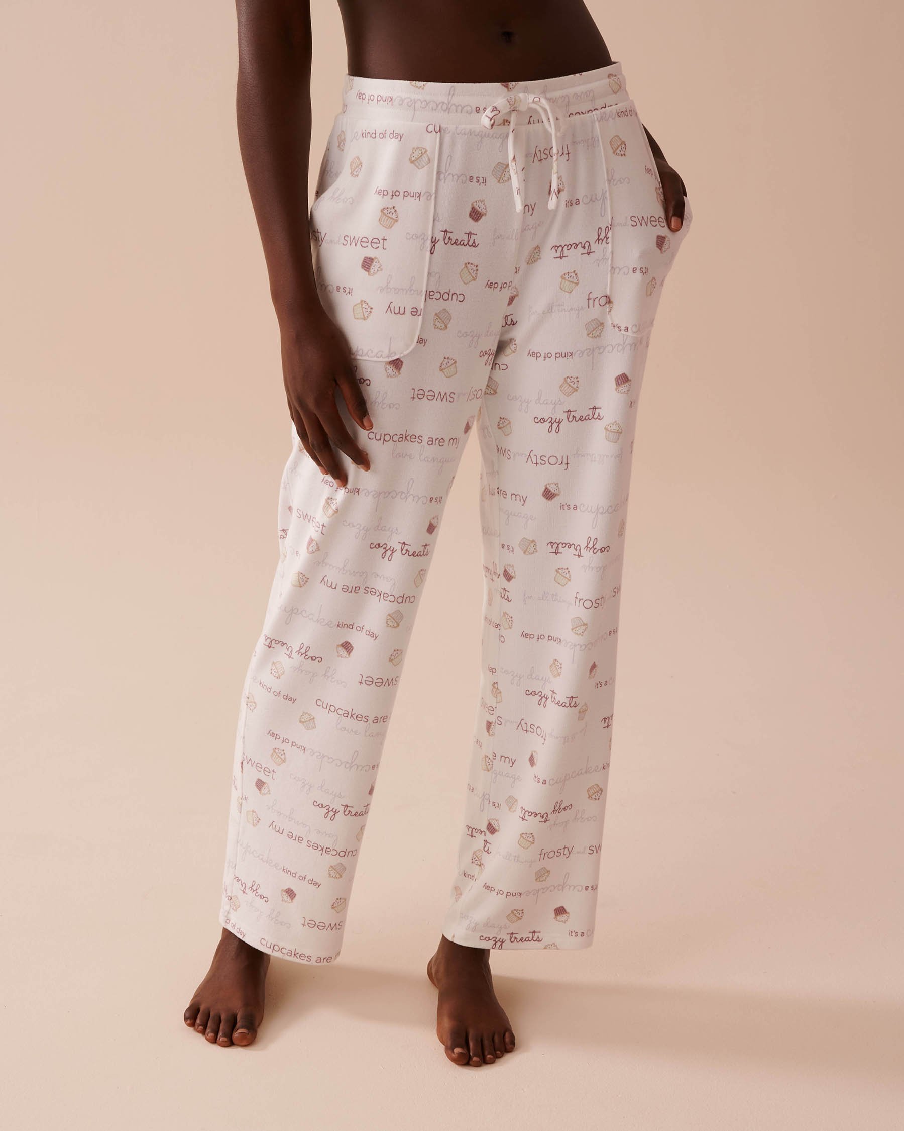 LA VIE EN ROSE Pantalon de pyjama en fibres recyclées imprimé cupcake Imprimé cupcake 40200610 - View1