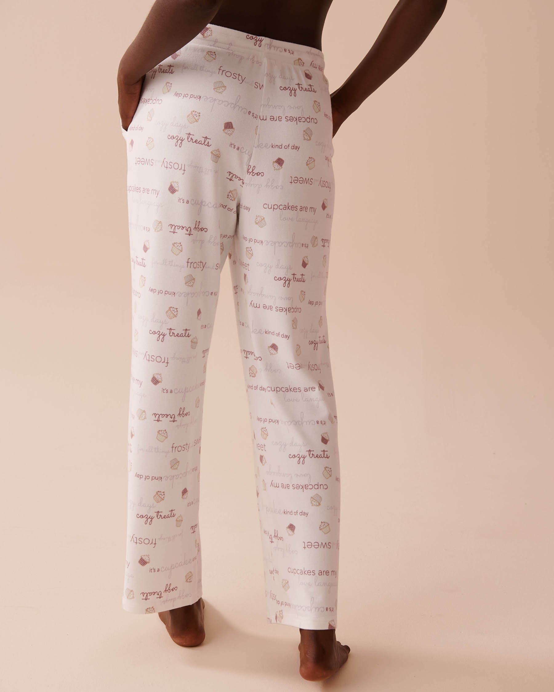 LA VIE EN ROSE Pantalon de pyjama en fibres recyclées imprimé cupcake Imprimé cupcake 40200610 - View2