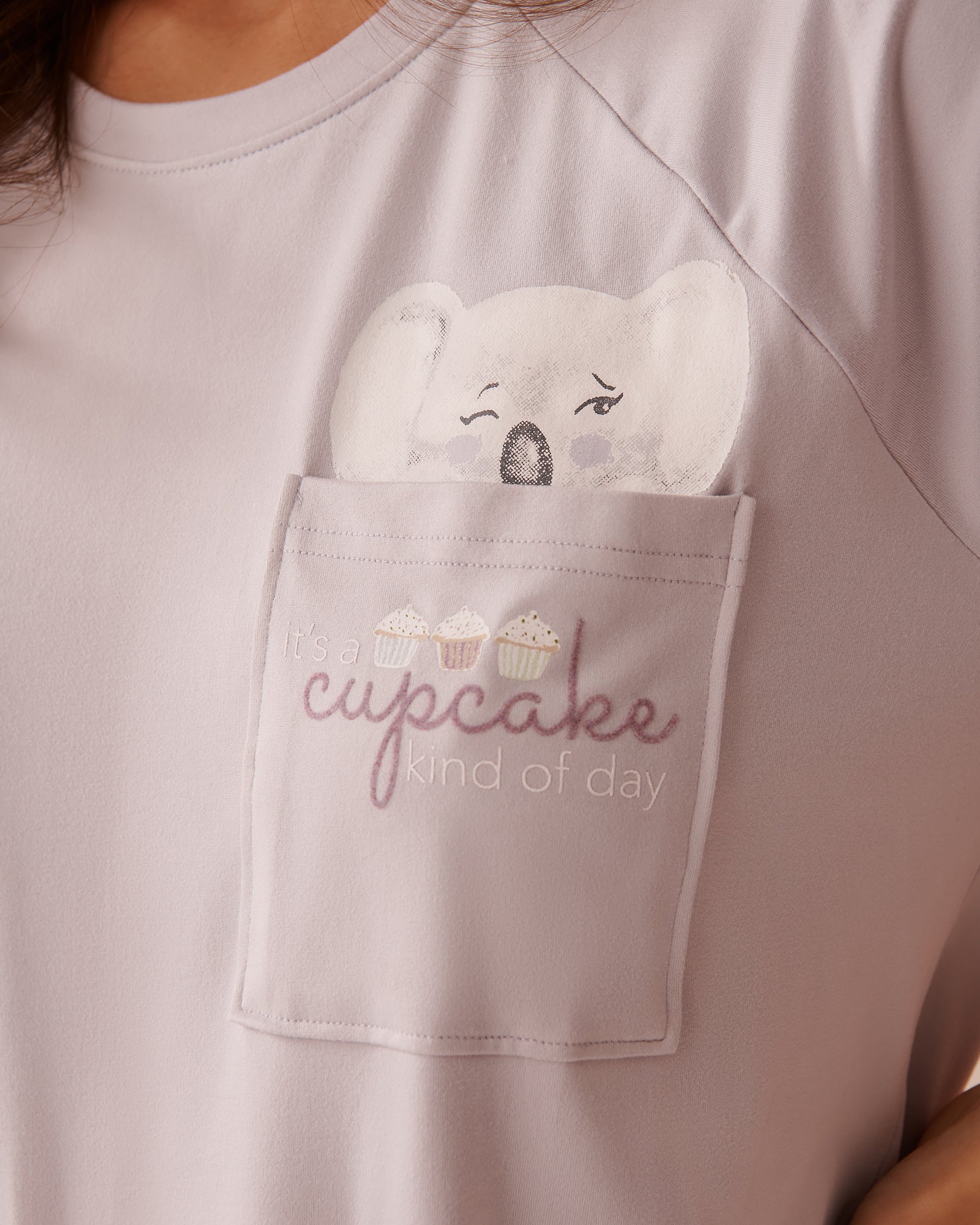 LA VIE EN ROSE Koala Print Super Soft T-shirt Evening Haze 40100624 - View3