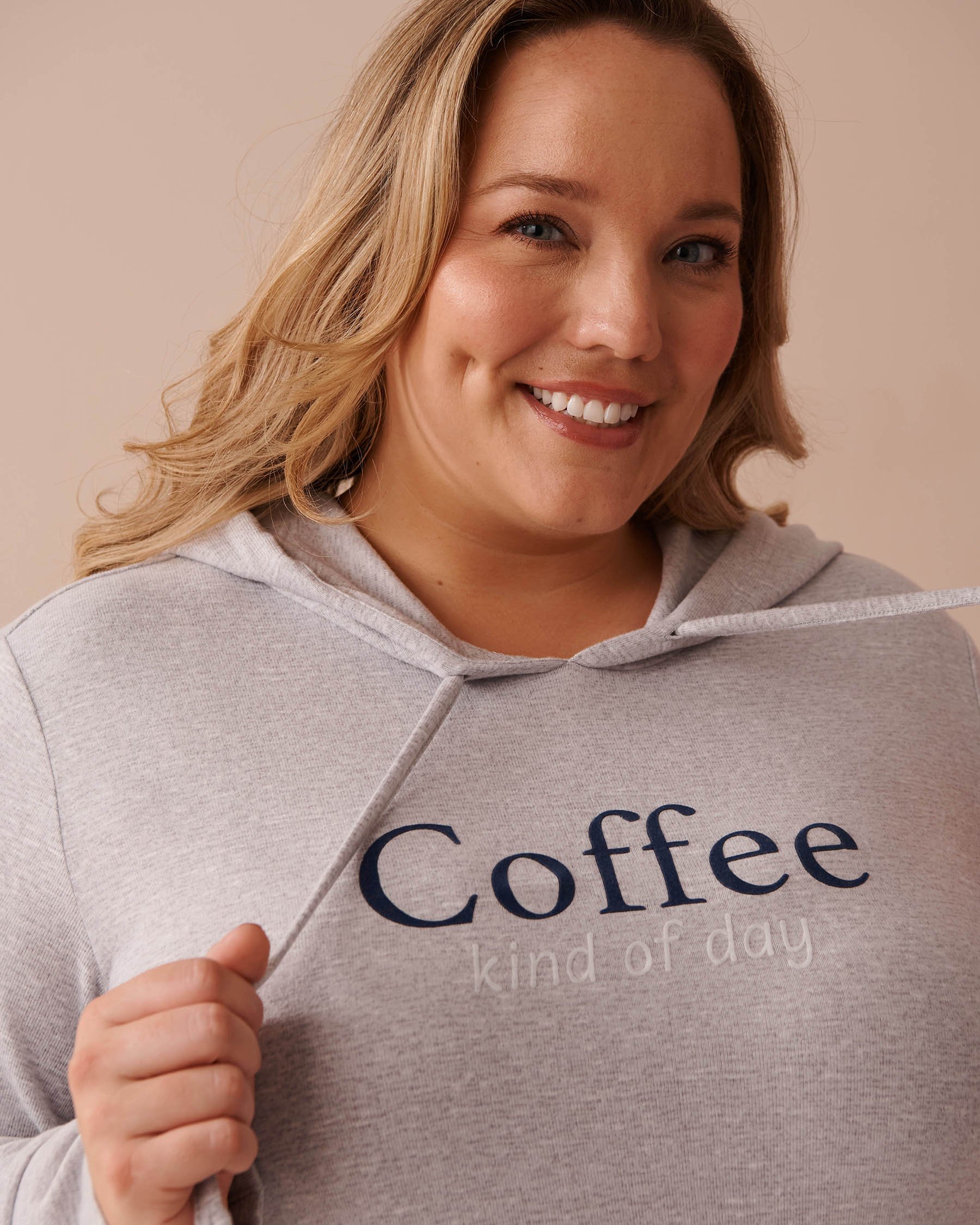 LA VIE EN ROSE Recycled Fibers Long Sleeve Hooded Sleepshirt Grey 40500378 - View4