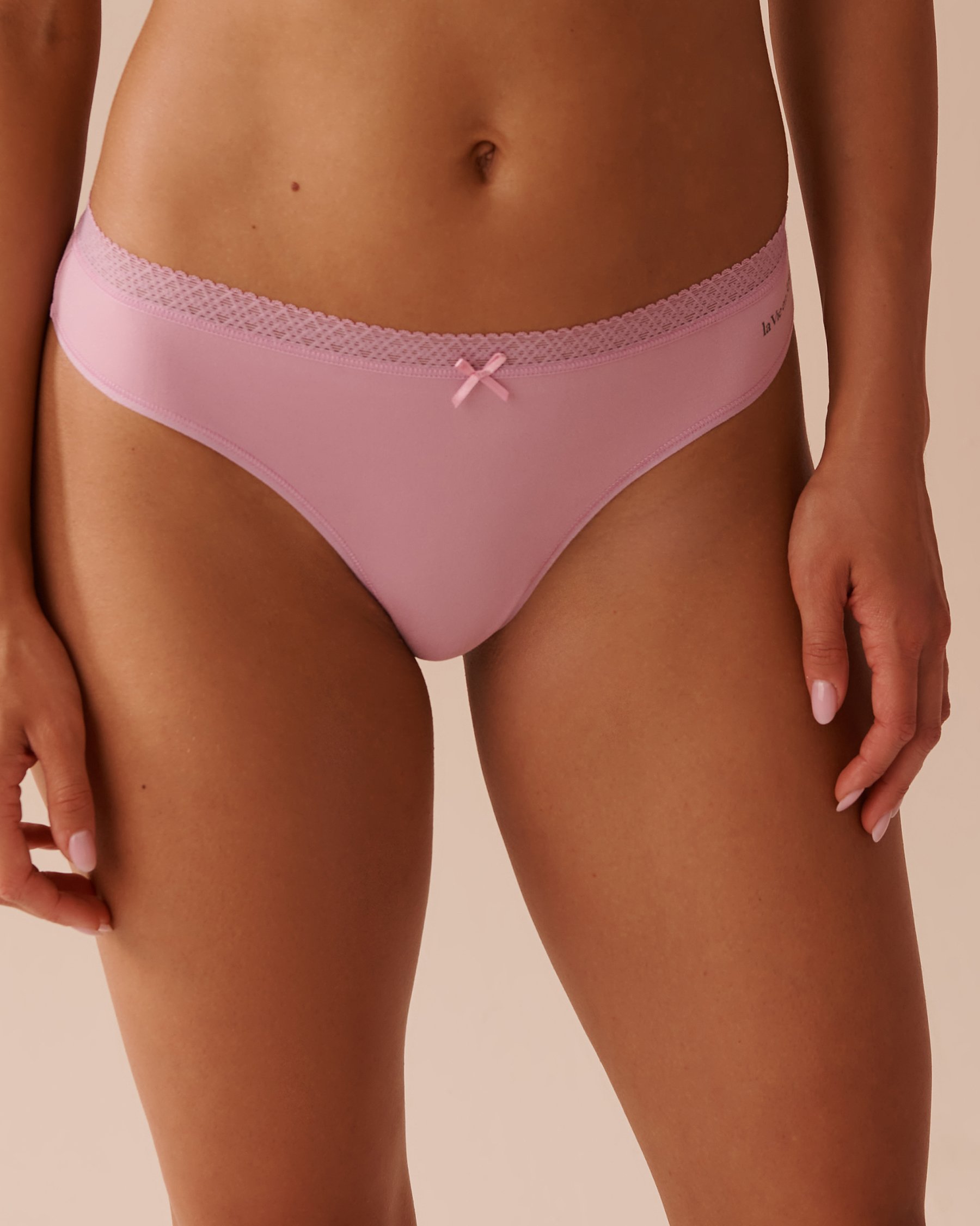 LA VIE EN ROSE Culotte tanga ultra douce bordure de dentelle Brume mauve 20100496 - Voir1
