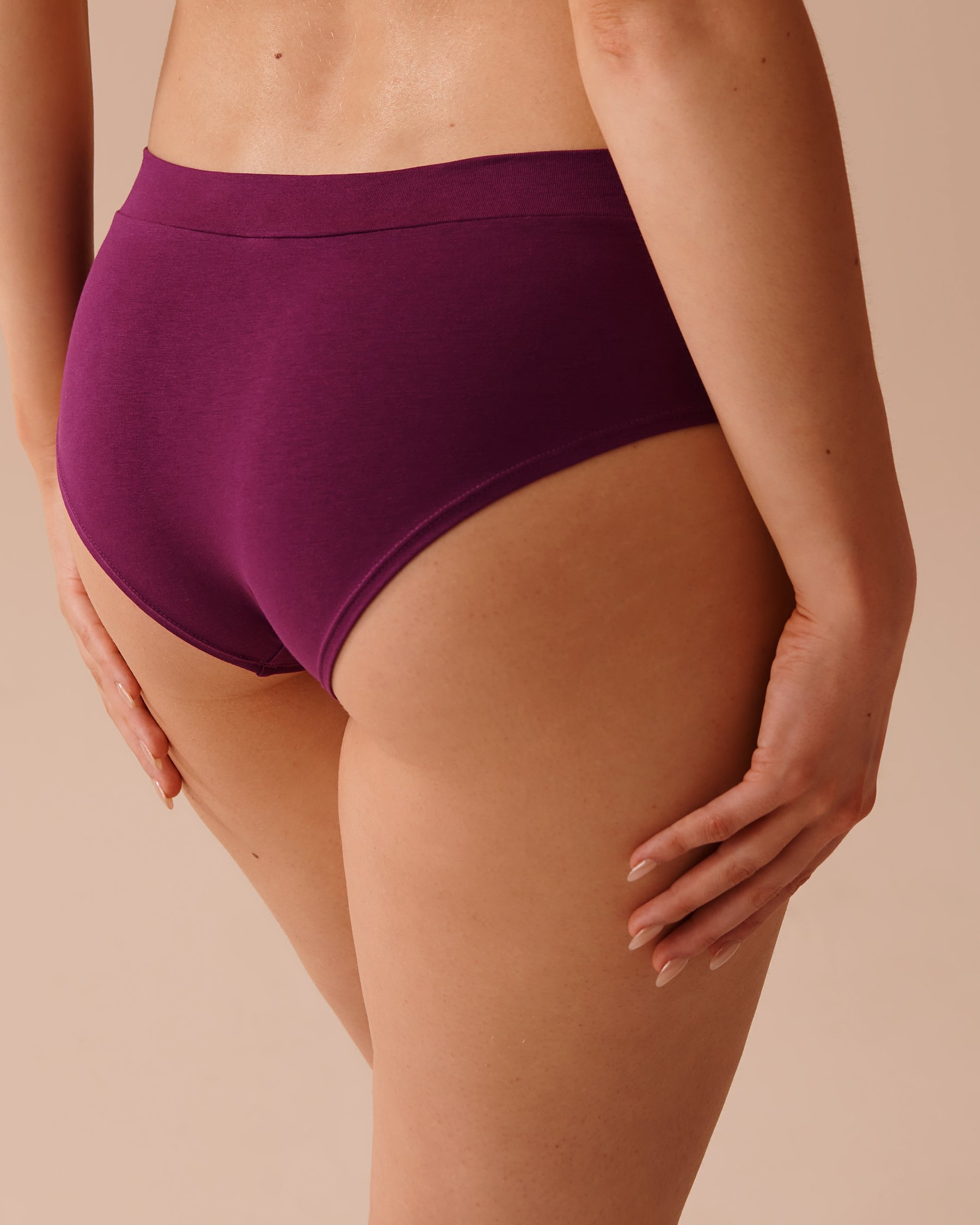 LA VIE EN ROSE Cotton Hiphugger Panty Vibrant Violet 20100503 - View2