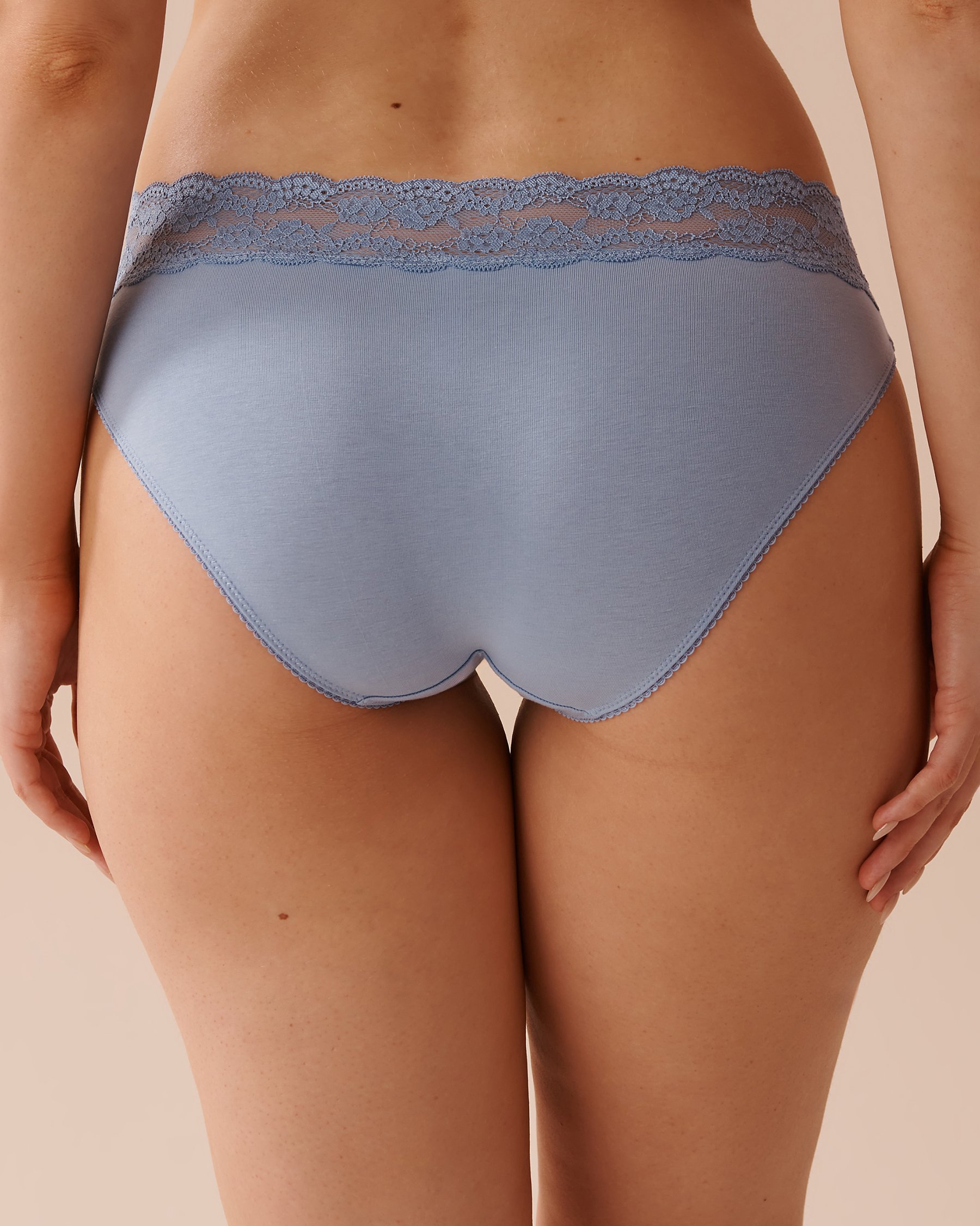 LA VIE EN ROSE Cotton and Lace Band Bikini Panty Blue Dream 20100507 - View2