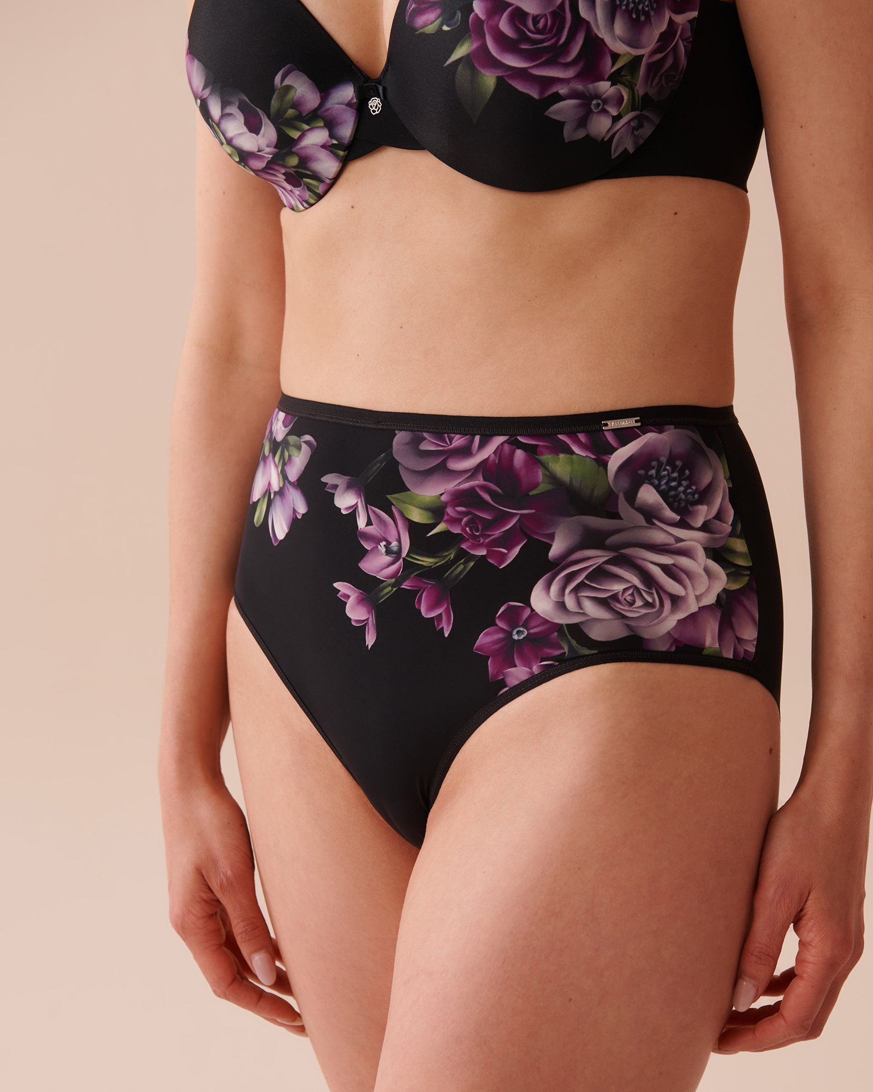 LA VIE EN ROSE Culotte bikini taille haute microfibre dos lisse Bouquet violet 20300342 - View1