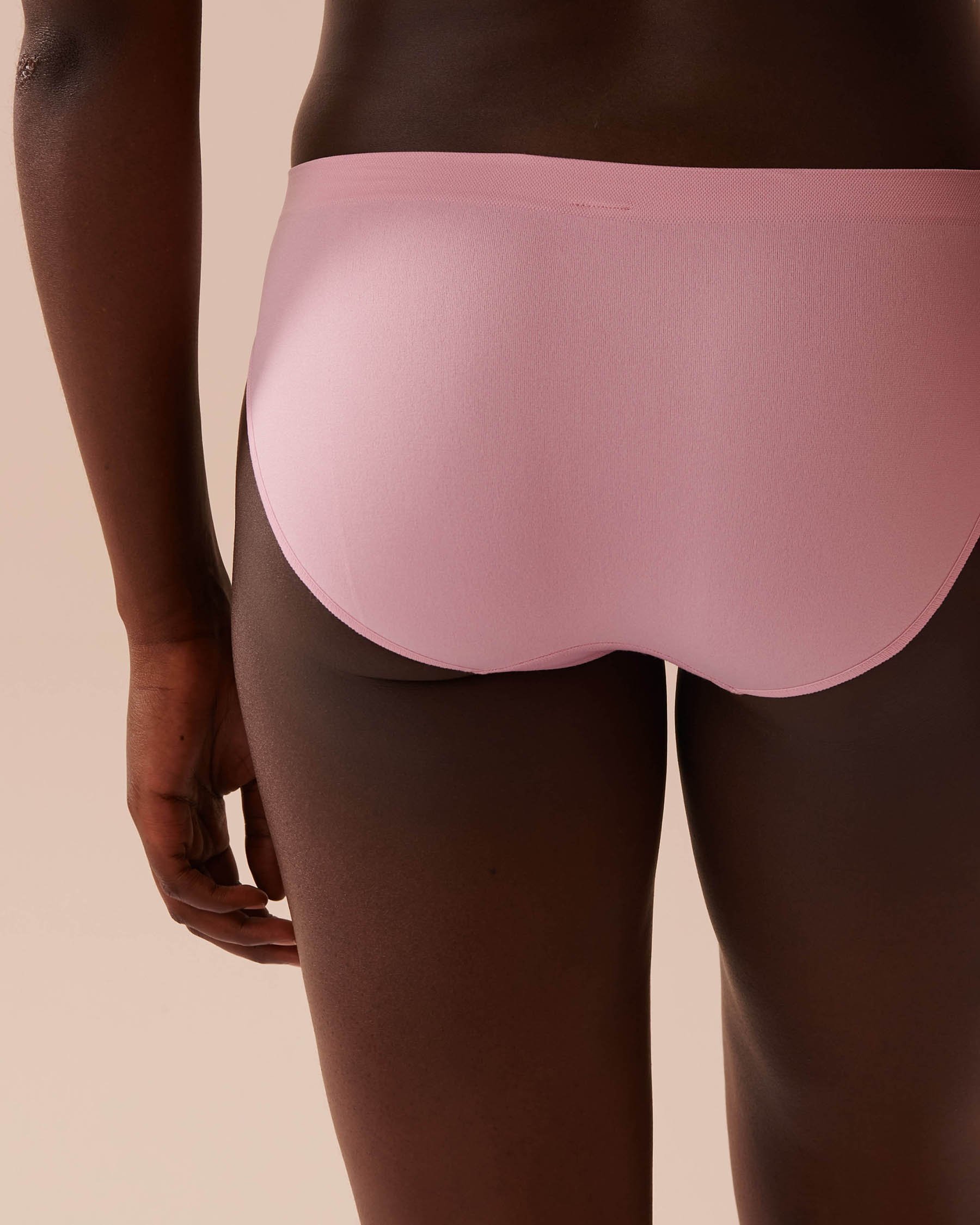 LA VIE EN ROSE Seamless Fabric Bikini Panty Mauve Mist 20200524 - View2