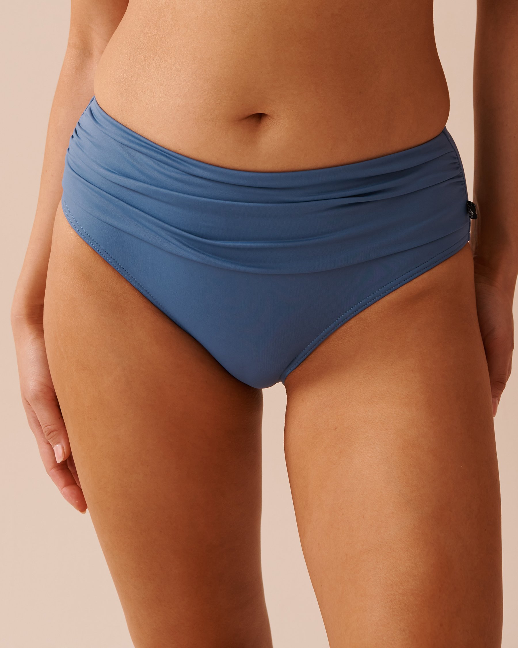 LA VIE EN ROSE AQUA Bas de bikini taille mi-haute drapée en fibres recyclées COASTAL BLUE Bleu côtier 70300608 - View4