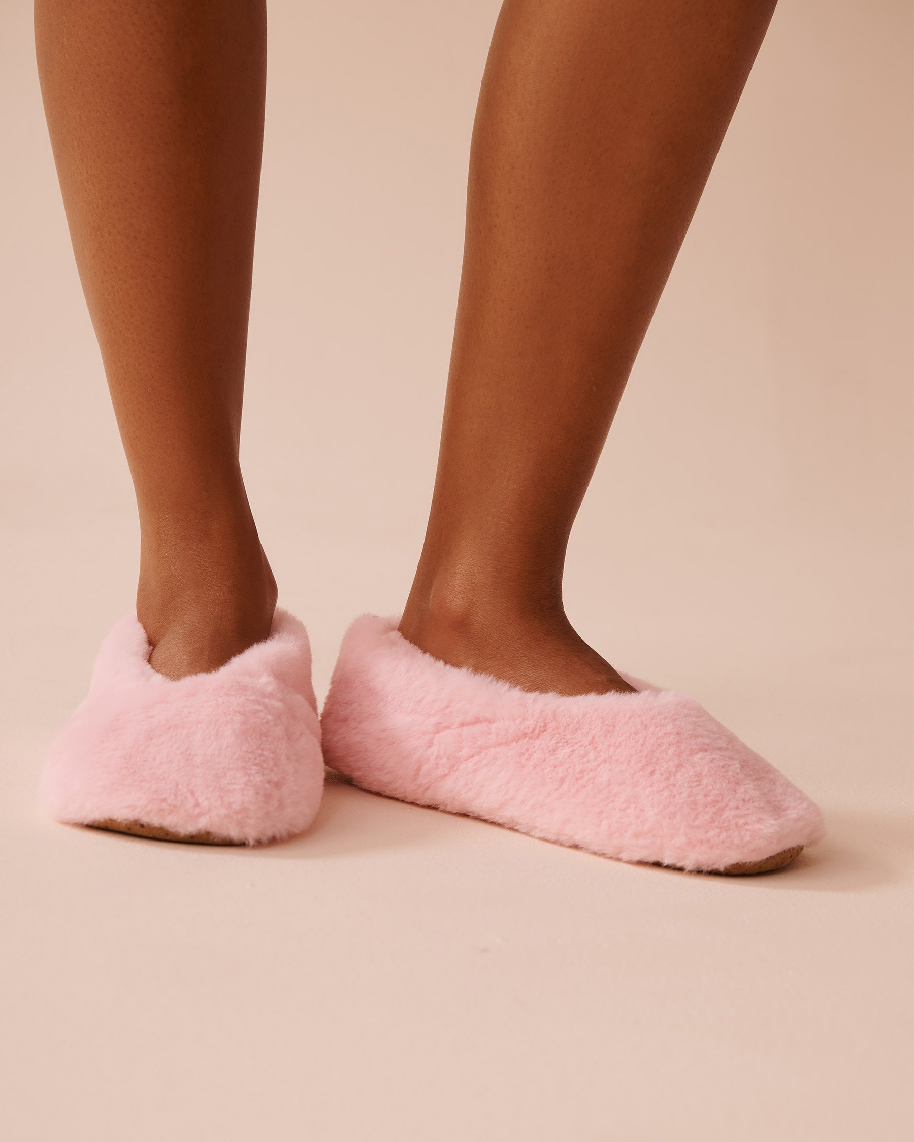 LA VIE EN ROSE Faux Fur Slipper Socks Fairy Pink 40700354 - View1