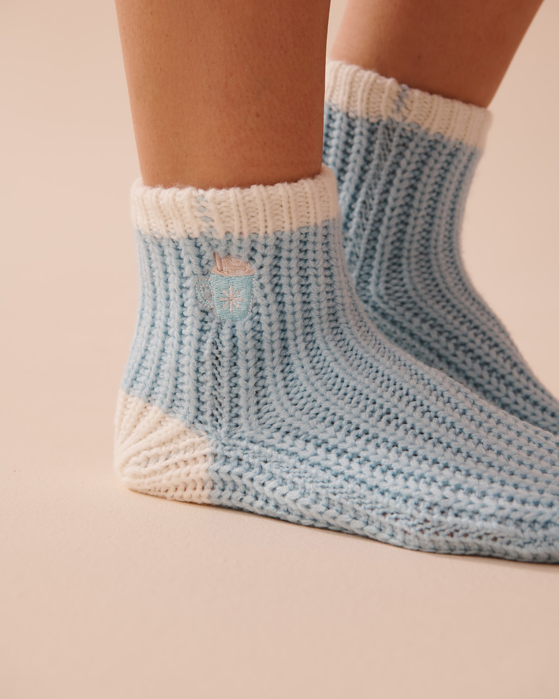 LA VIE EN ROSE Bas en tricot avec broderie hivernale Bleu hivernal 40700366 - Voir4