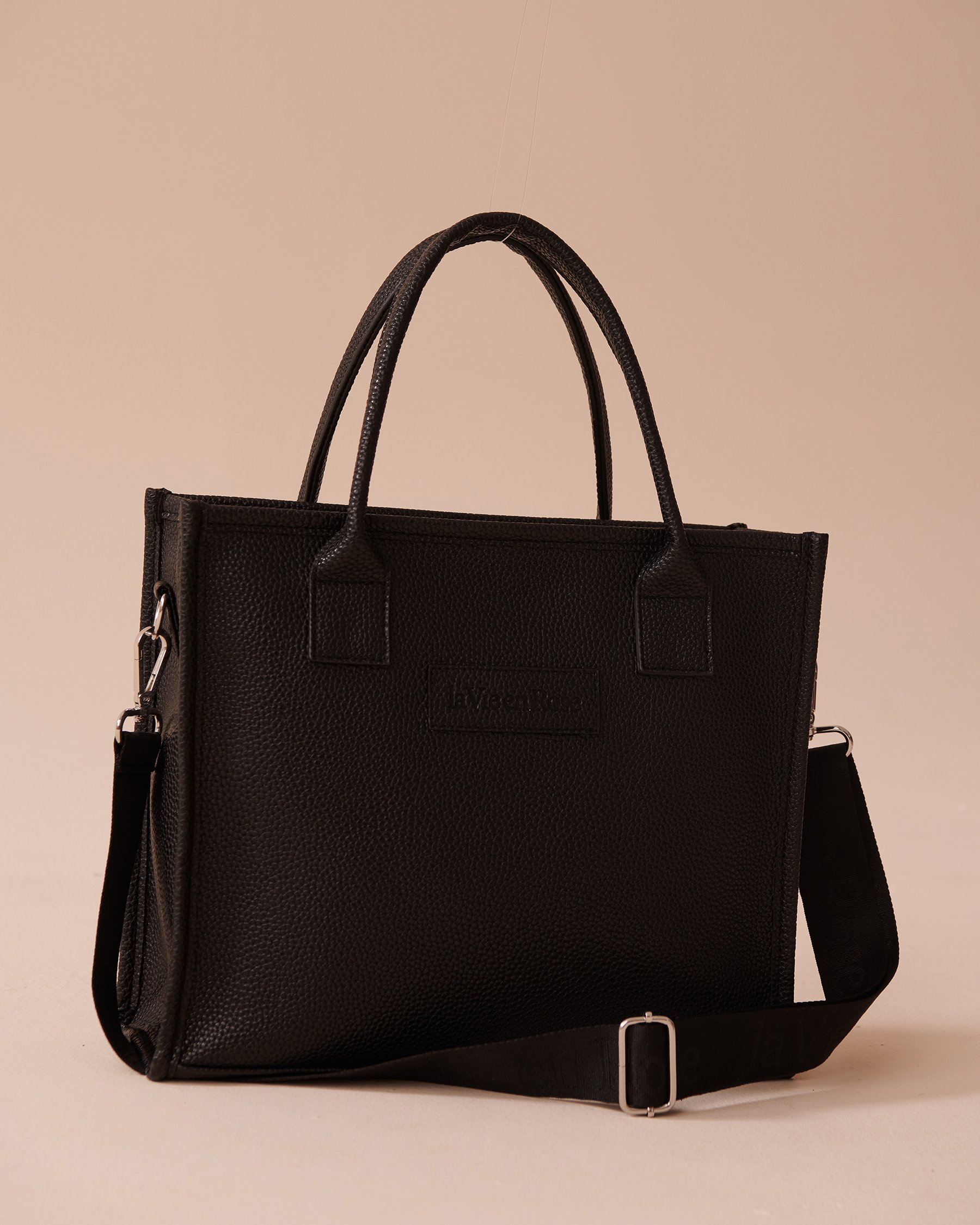 LA VIE EN ROSE Faux Leather Tote Bag Black 40700371 - View4